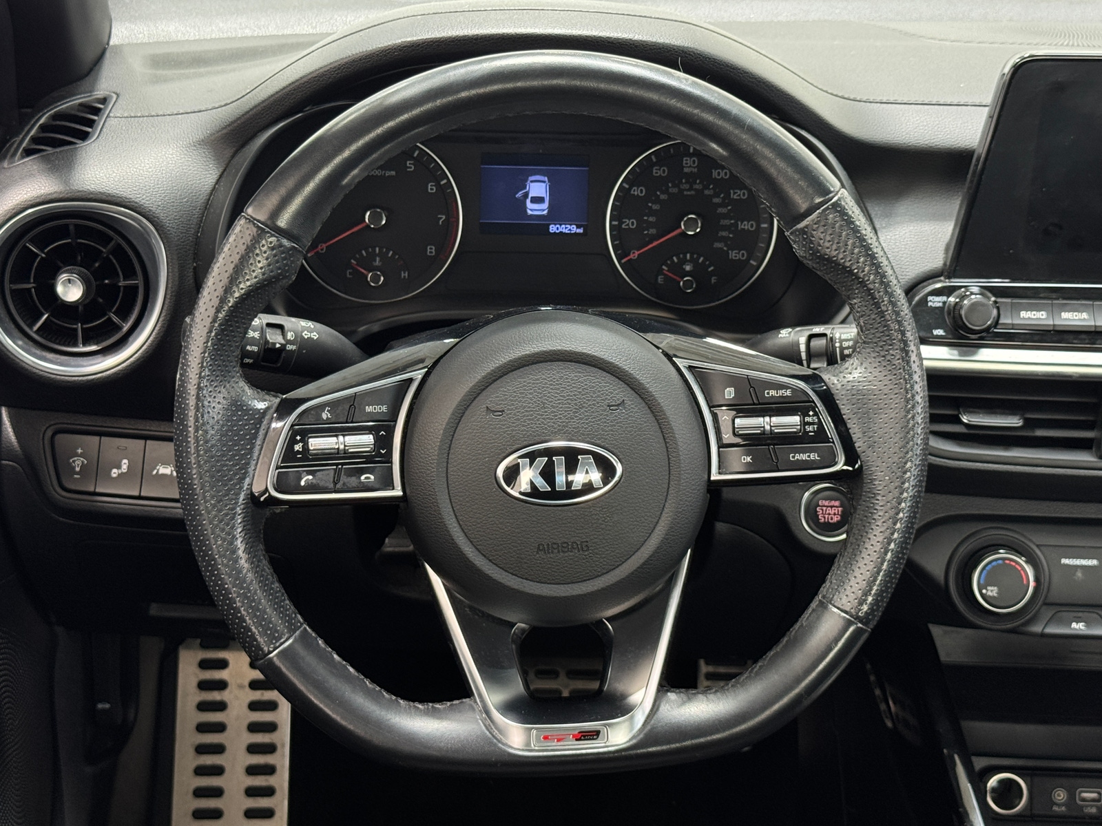 Thumbnail: 2020 Kia Forte - 4