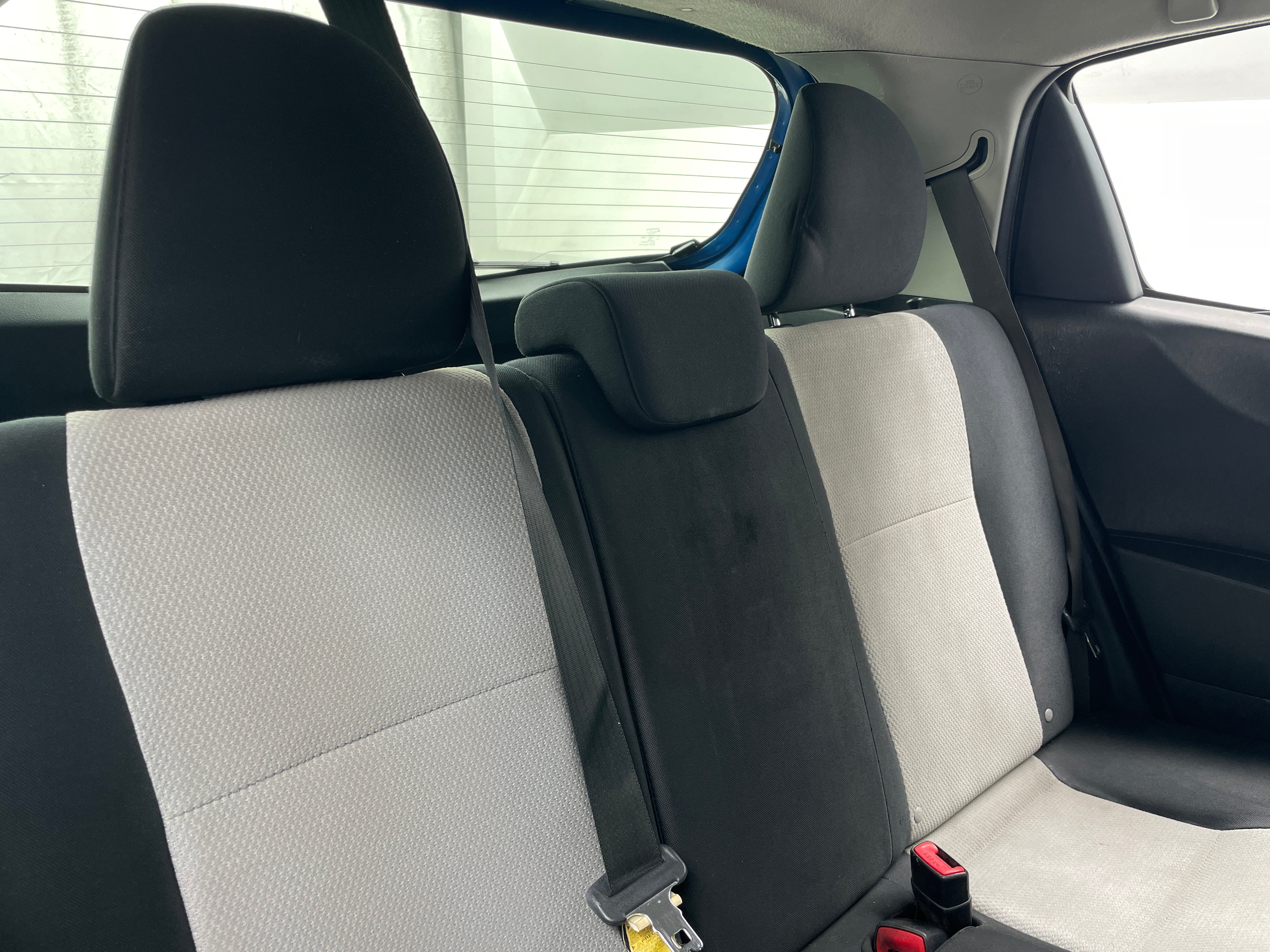 Used 2013 Toyota Yaris LE with VIN JTDKTUD31DD568316 for sale in Oak Creek, WI