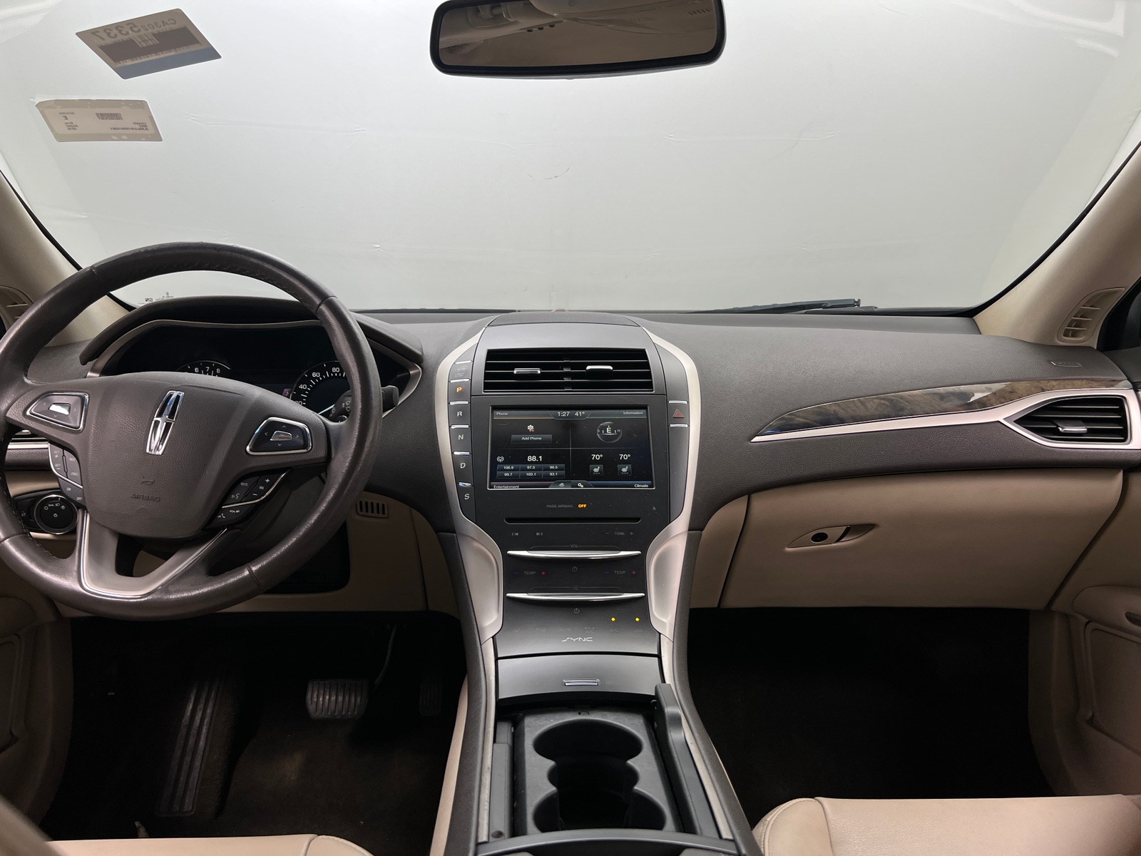 Thumbnail: 2016 Lincoln MKZ - 2