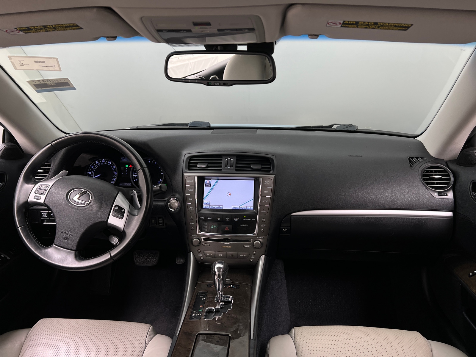 Thumbnail: 2011 Lexus IS - 2