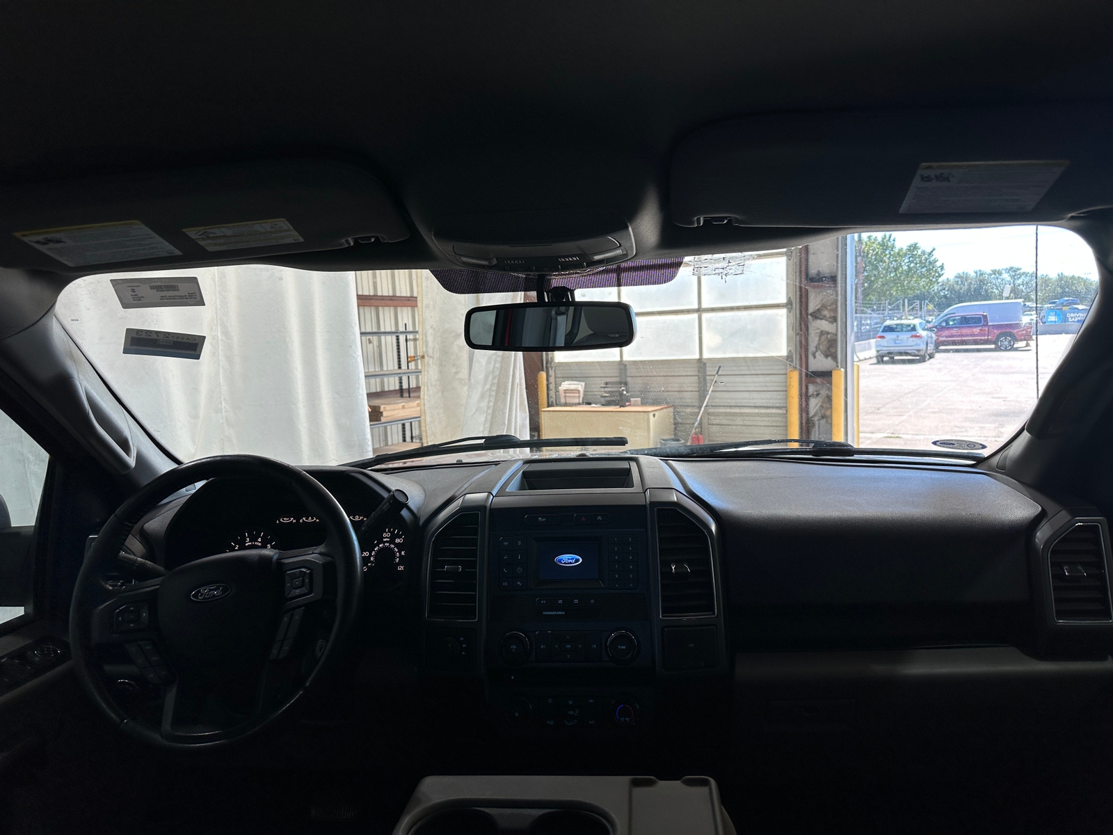 Thumbnail: 2018 Ford Econoline - 3