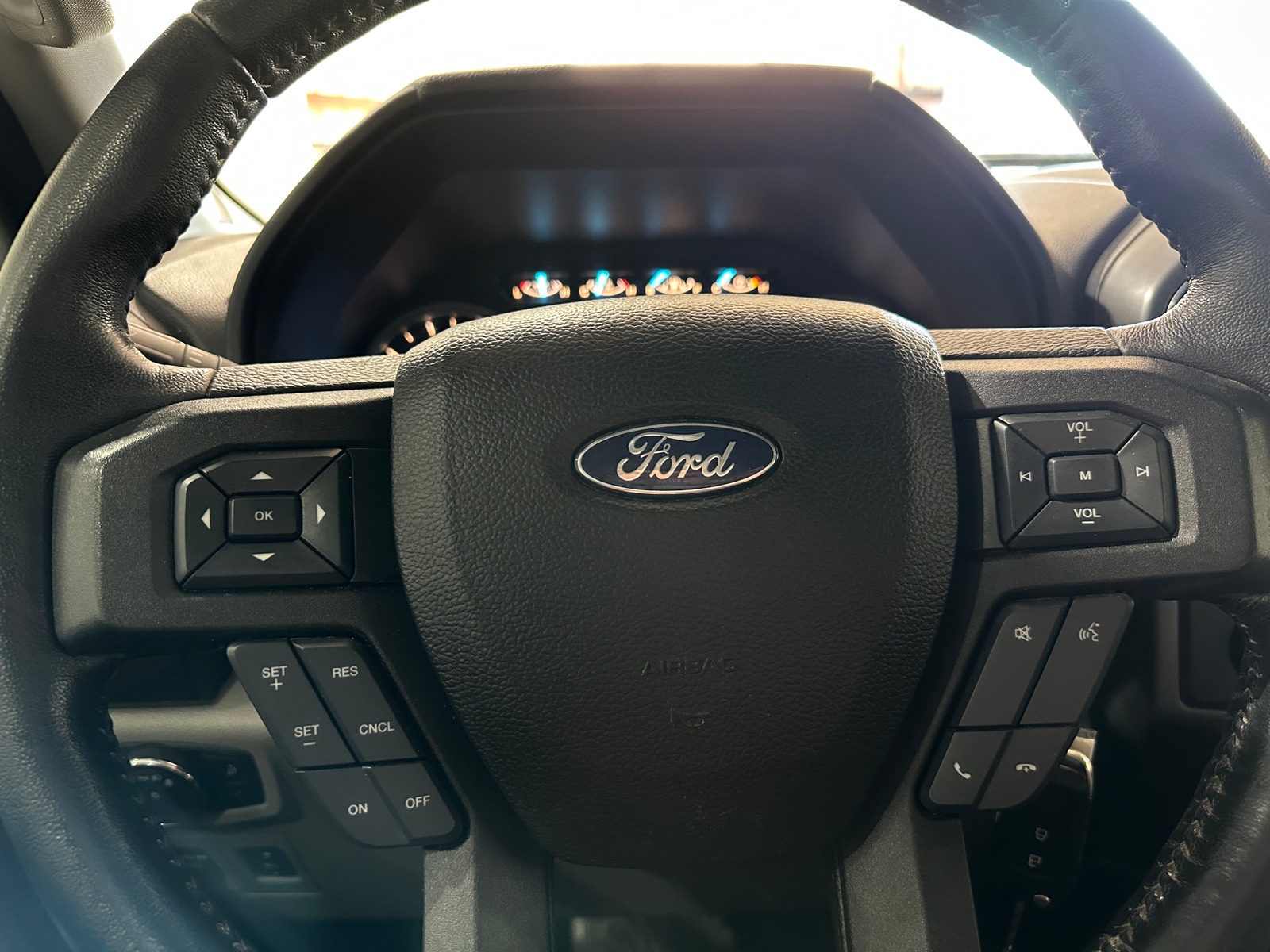 Thumbnail: 2018 Ford Econoline - 5