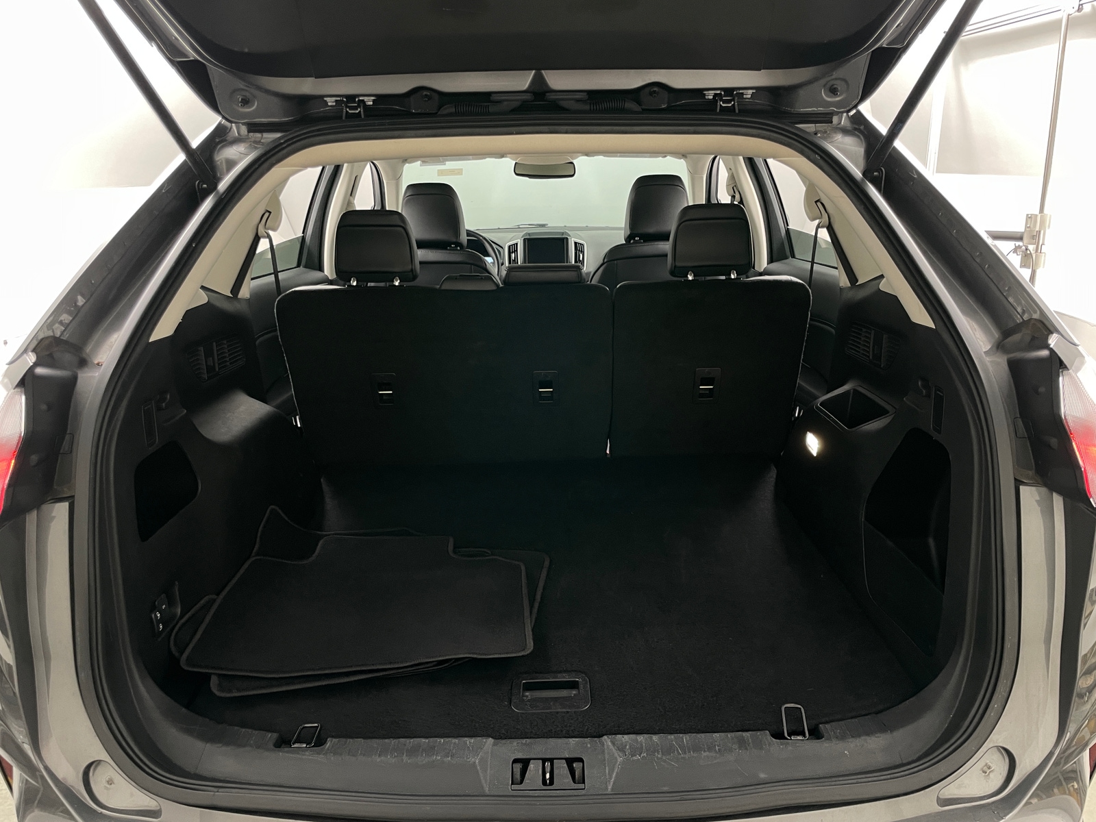 Thumbnail: 2024 Ford Edge - 6