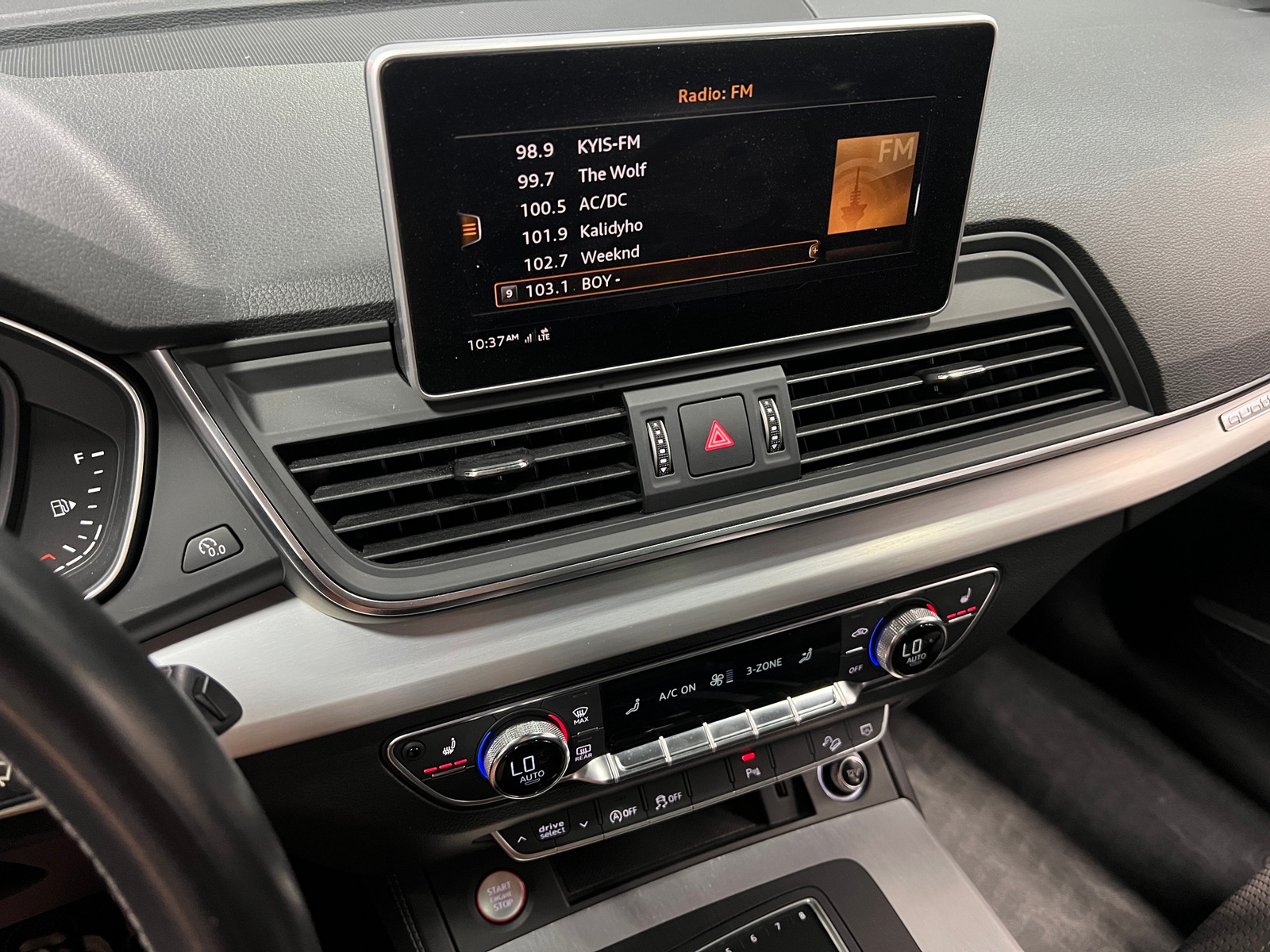 Thumbnail: 2020 Audi SQ5 - 3