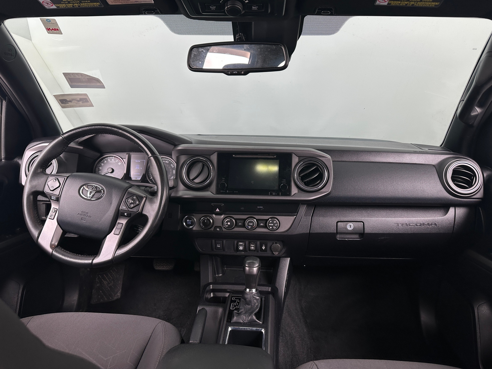 Thumbnail: 2019 Toyota Tacoma - 3