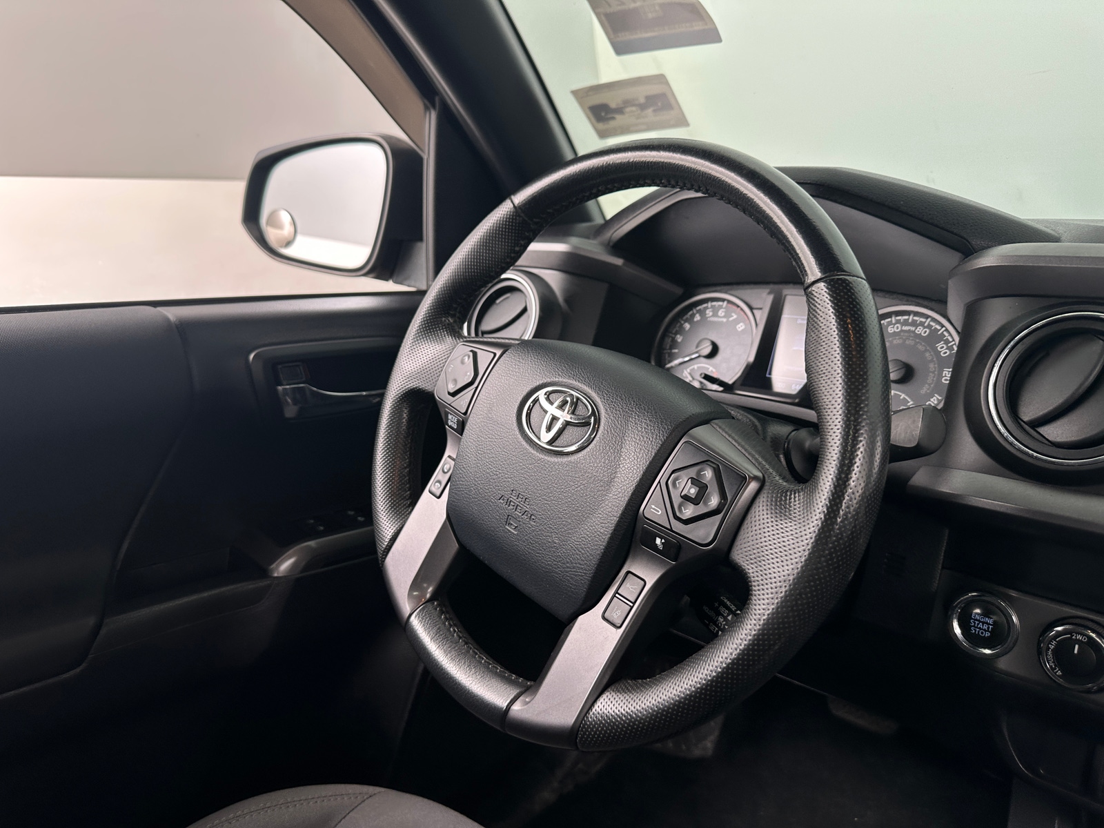 Thumbnail: 2019 Toyota Tacoma - 5