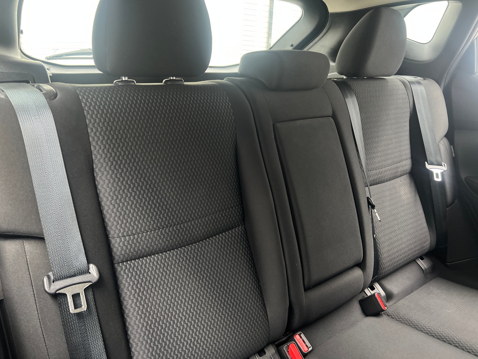 Thumbnail: 2021 Nissan Rogue Sport - 6