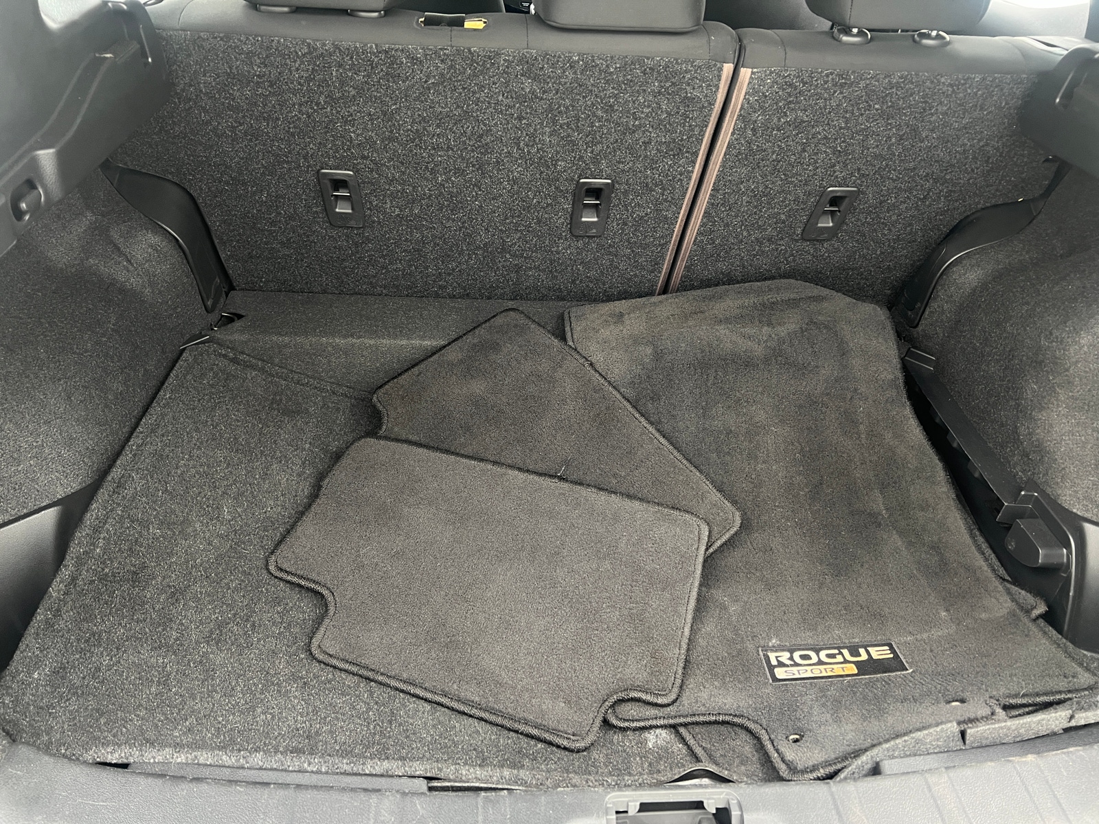 Thumbnail: 2021 Nissan Rogue Sport - 7