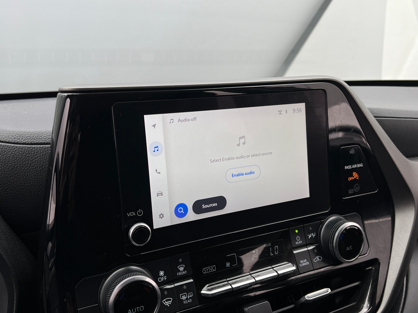 Thumbnail: 2023 Toyota Highlander - 4