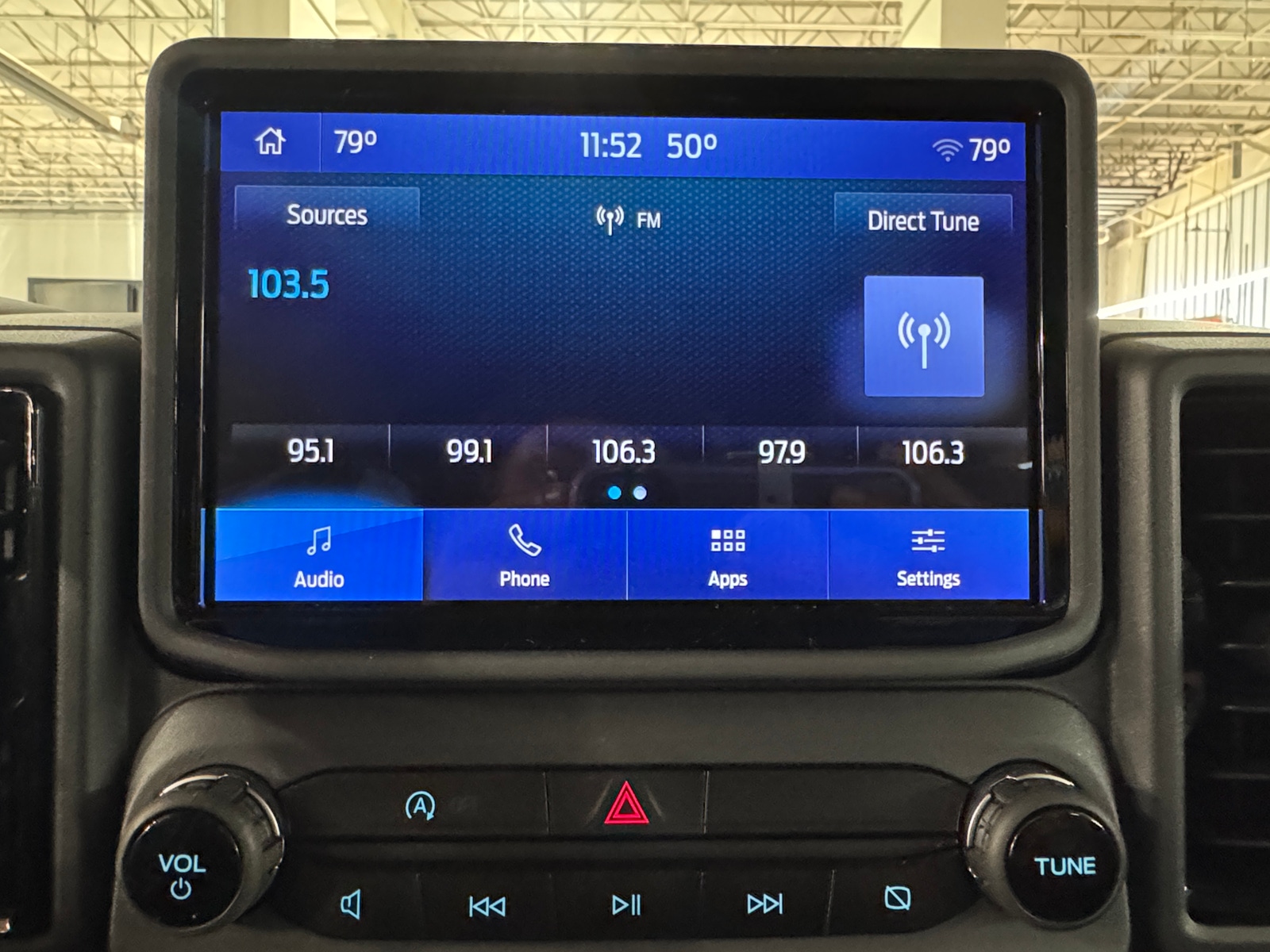 Thumbnail: 2022 Ford Bronco Sport - 3