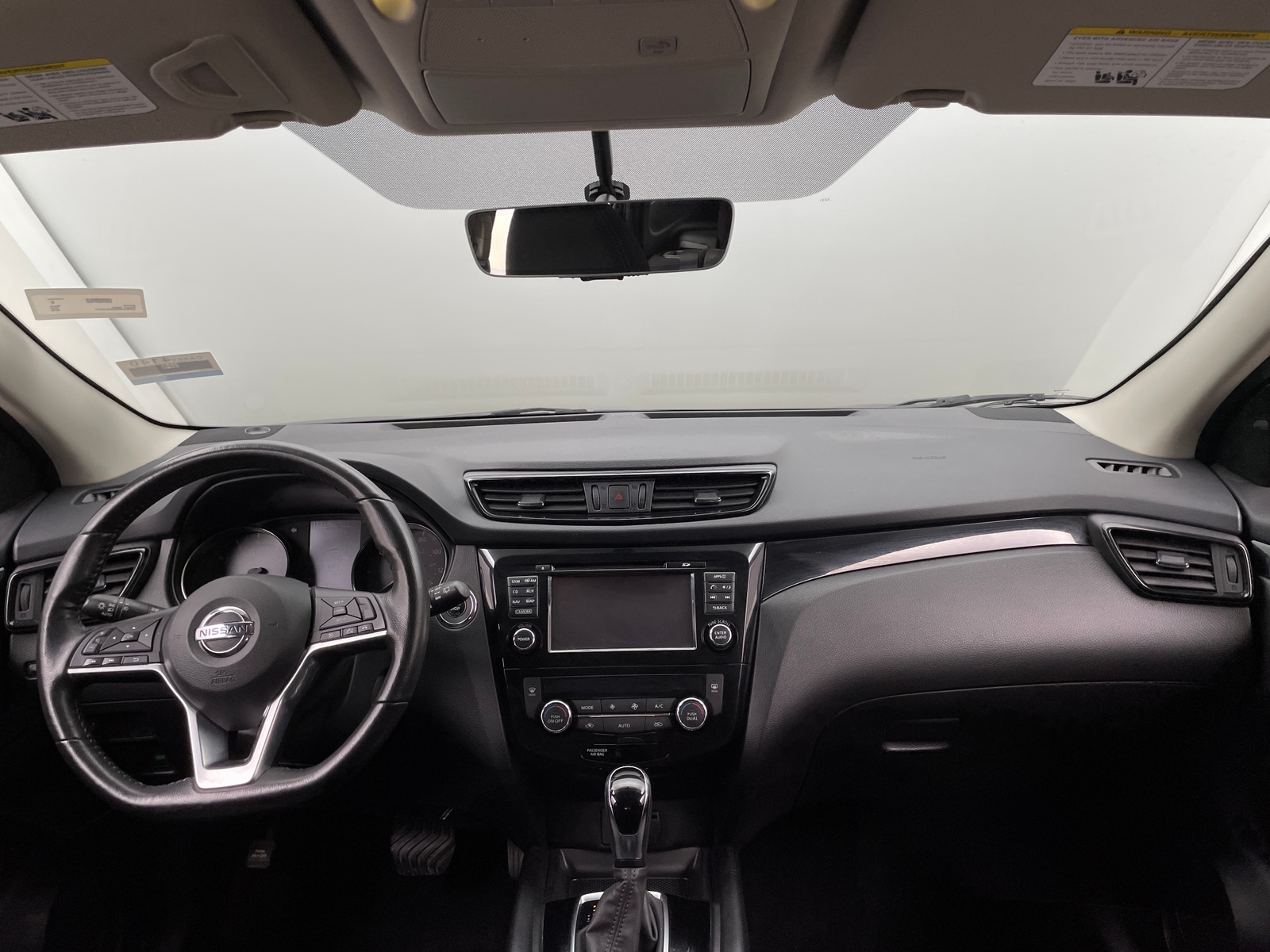 Thumbnail: 2018 Nissan Rogue Sport - 3