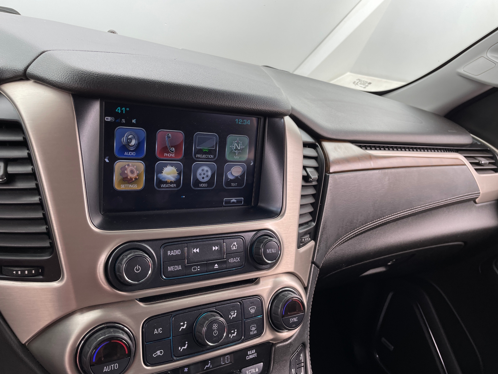 Thumbnail: 2020 GMC Yukon - 3