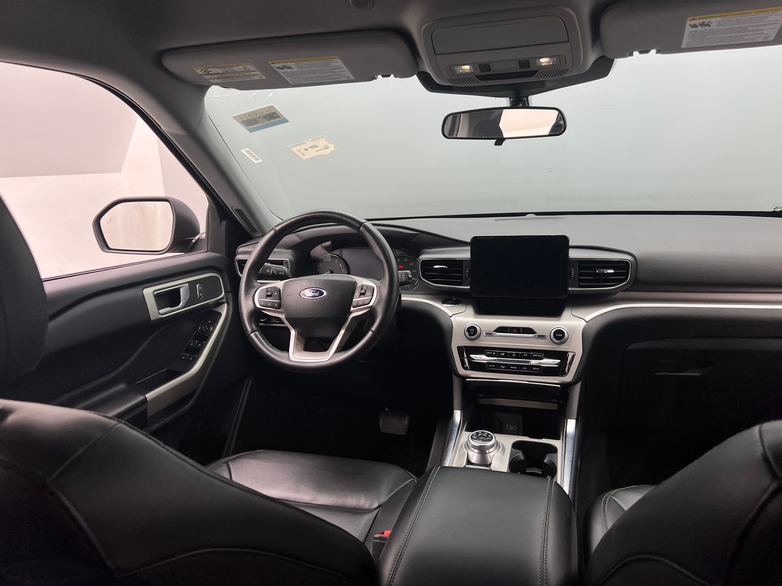 Thumbnail: 2023 Ford Explorer - 3