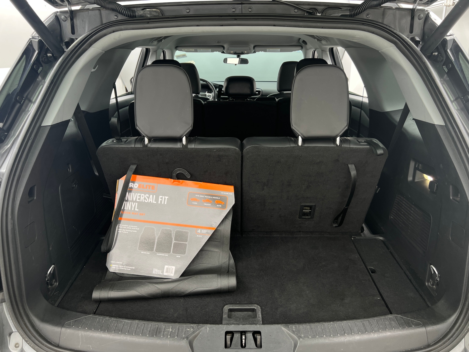 Thumbnail: 2023 Ford Explorer - 7