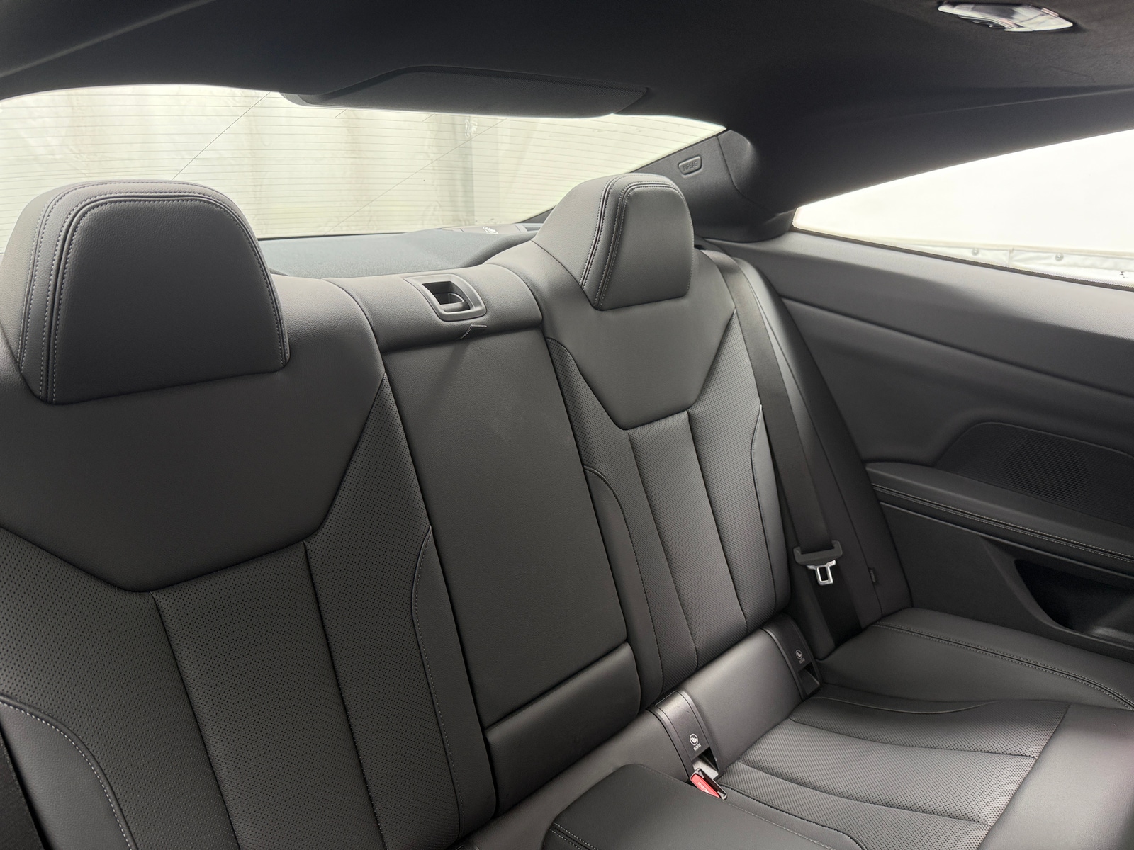 Thumbnail: 2025 BMW 4 Series - 4