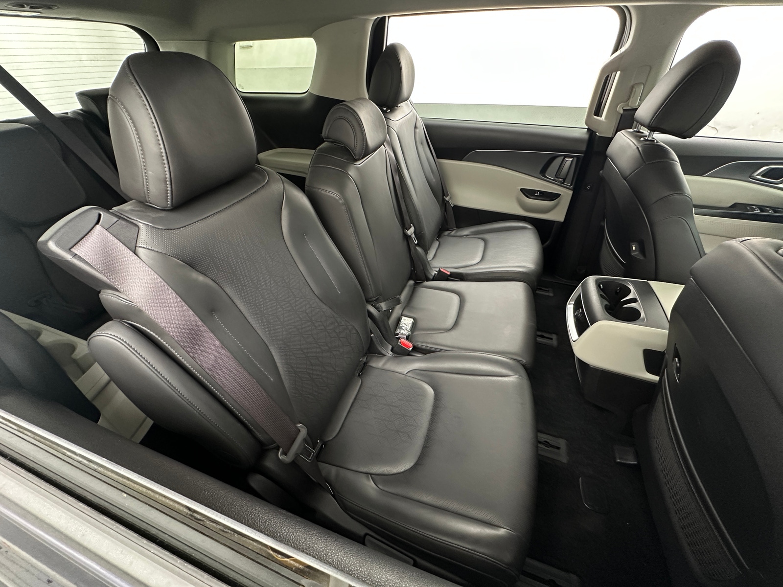 Thumbnail: 2024 Kia Carnival - 5