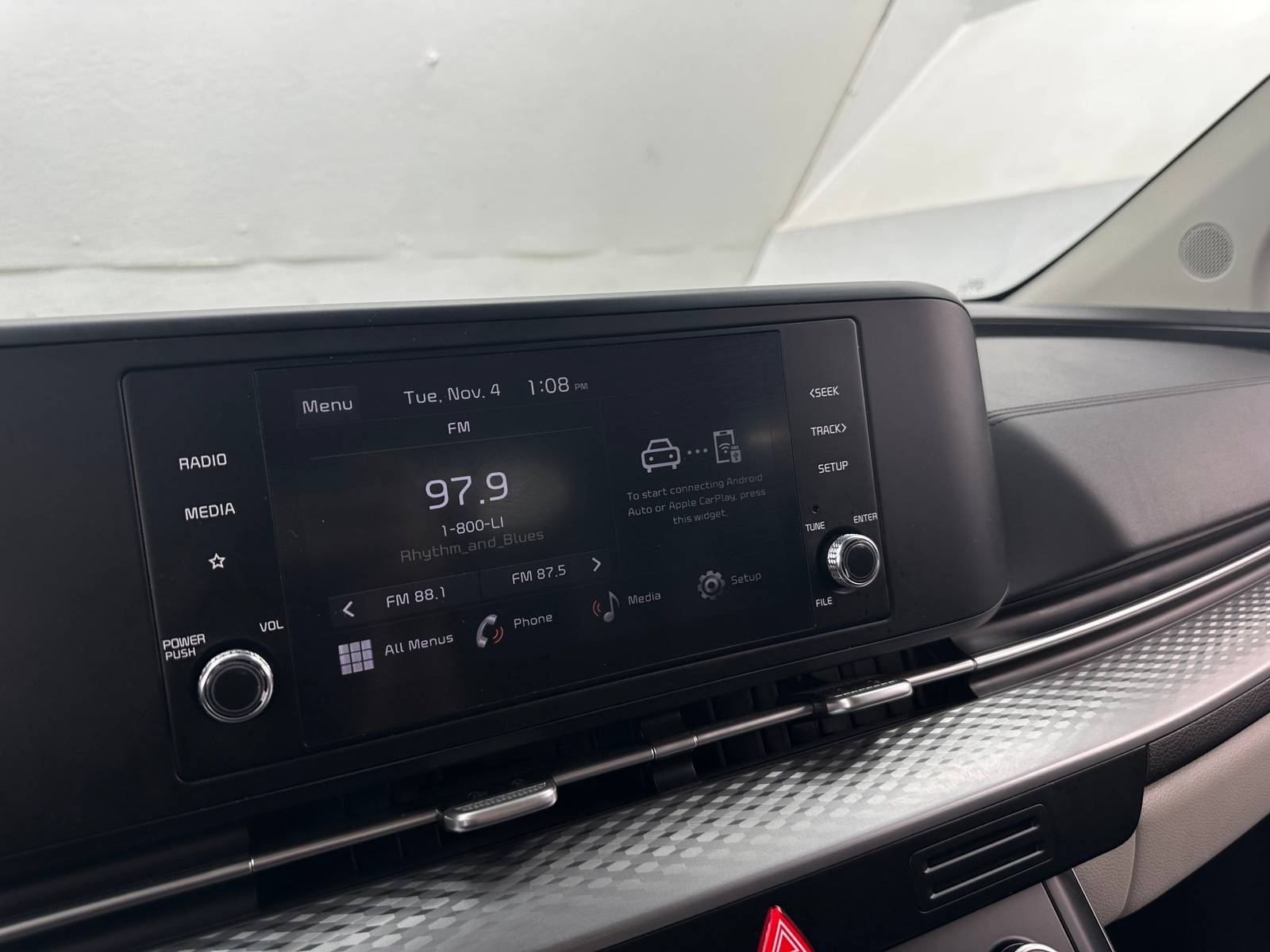 Thumbnail: 2024 Kia Carnival - 3