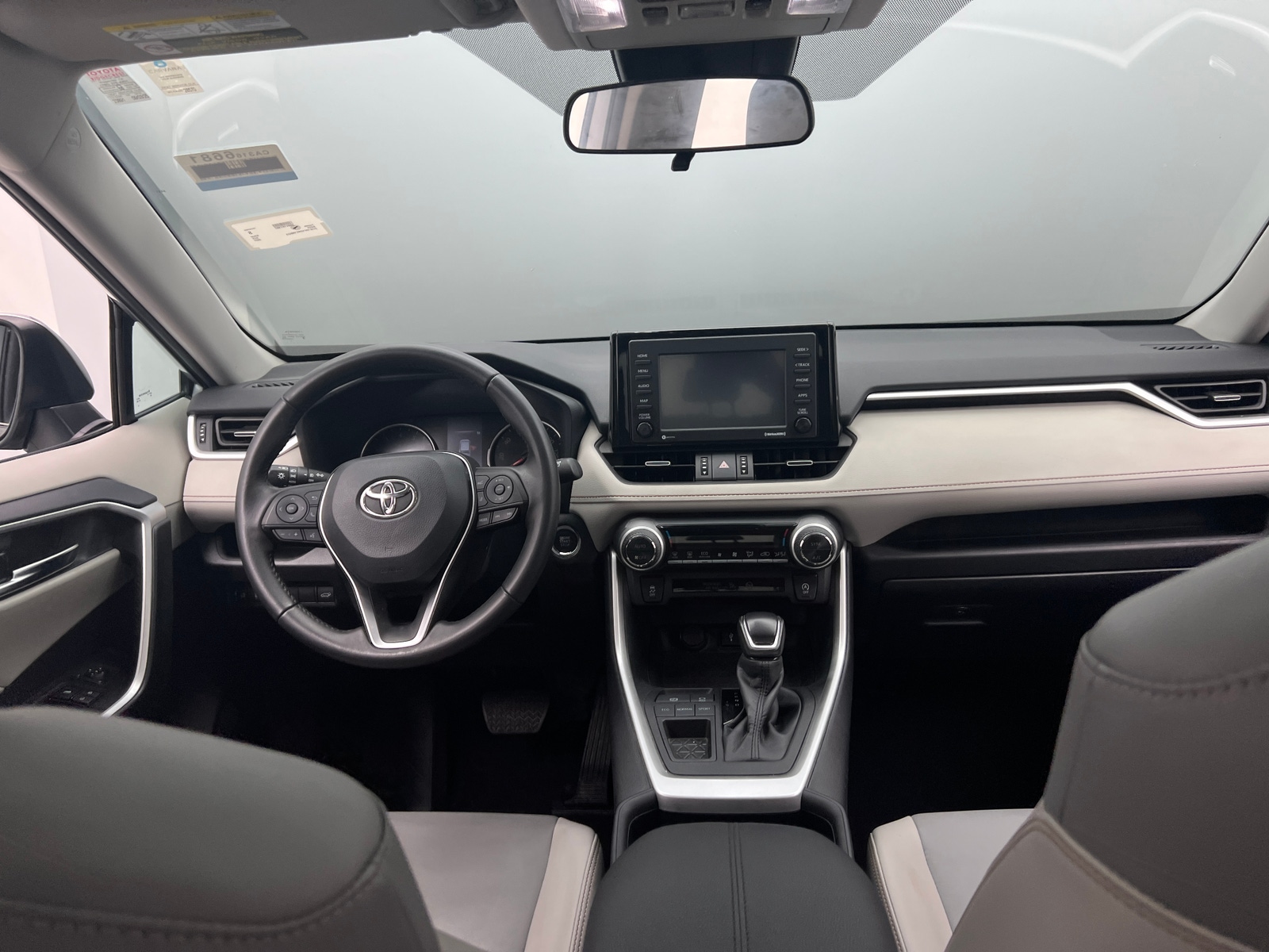 Thumbnail: 2022 Toyota RAV4 - 2