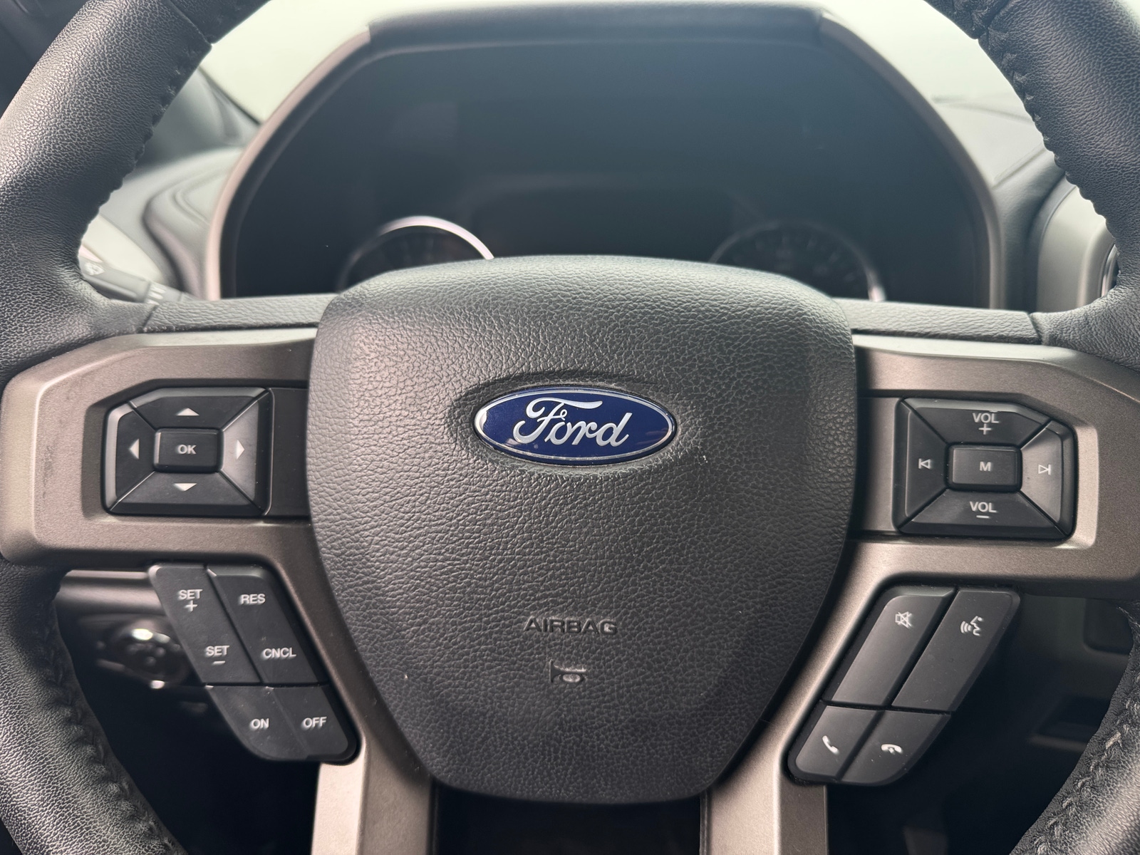 Thumbnail: 2020 Ford Expedition - 4