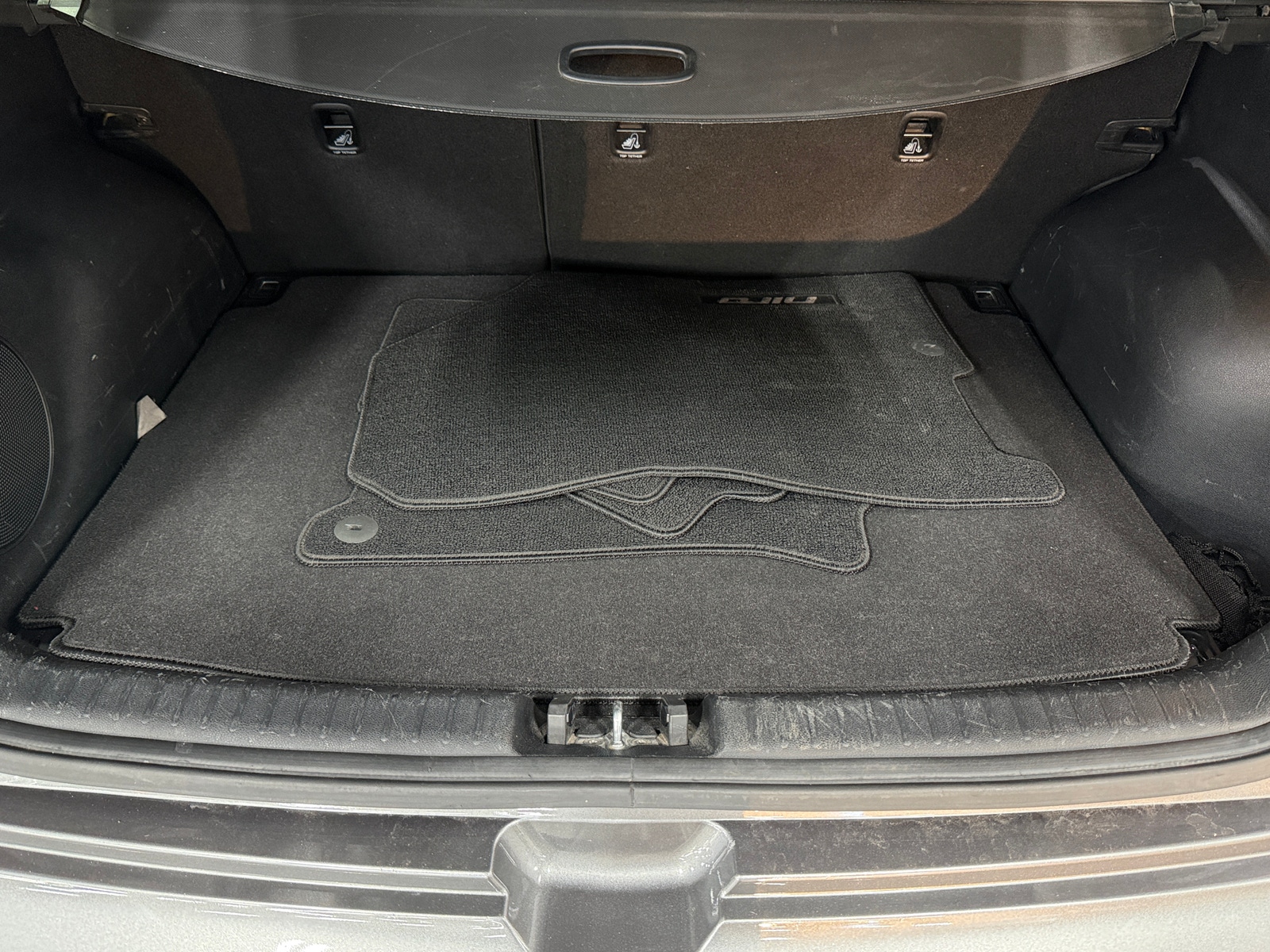 Thumbnail: 2017 Kia Niro - 6