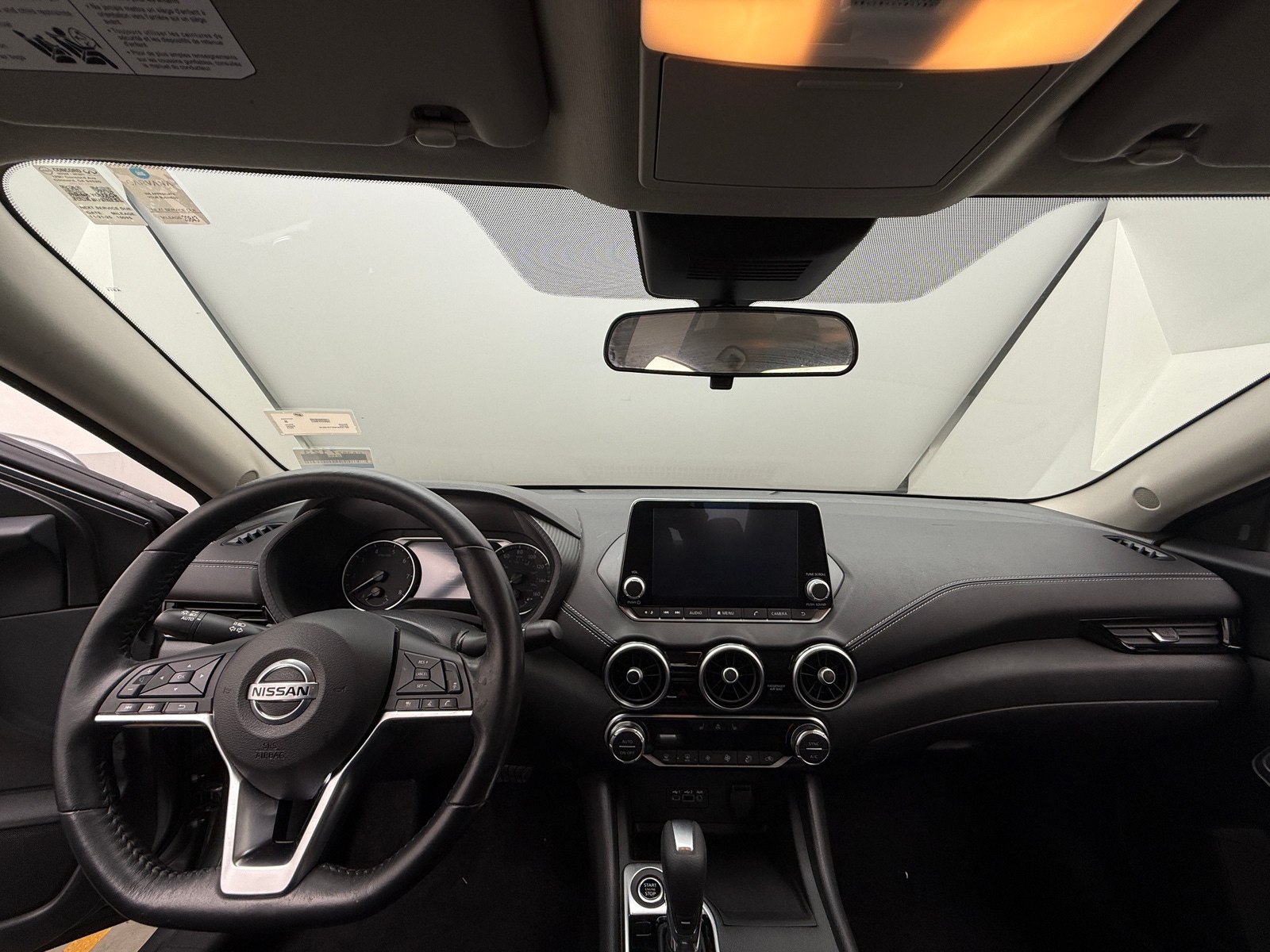 Thumbnail: 2023 Nissan Sentra - 3