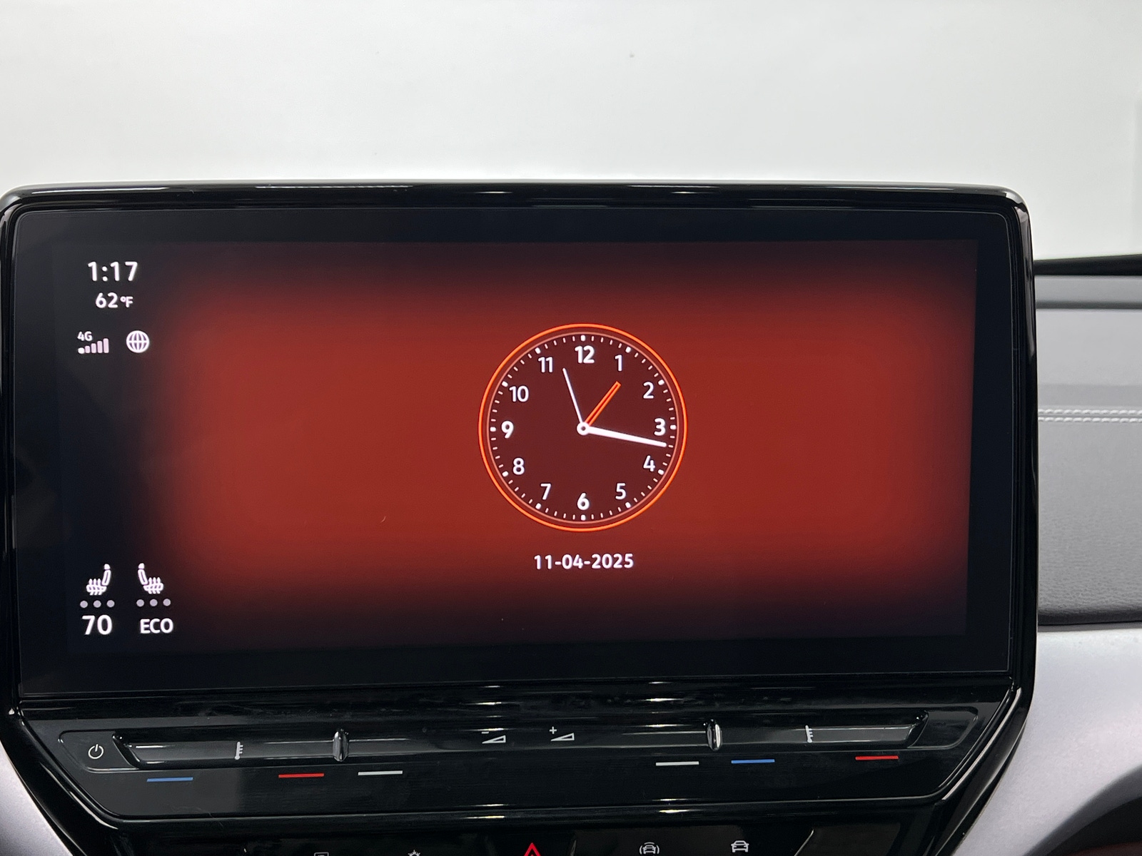 Thumbnail: 2023 Volkswagen ID.4 - 3