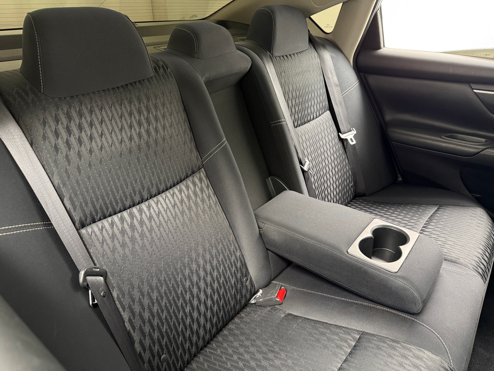 Thumbnail: 2017 Nissan Altima - 6