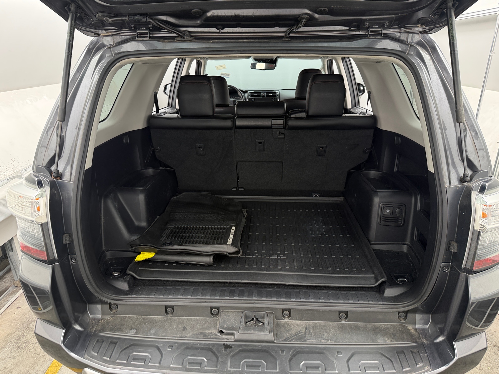 Thumbnail: 2021 Toyota 4Runner - 6