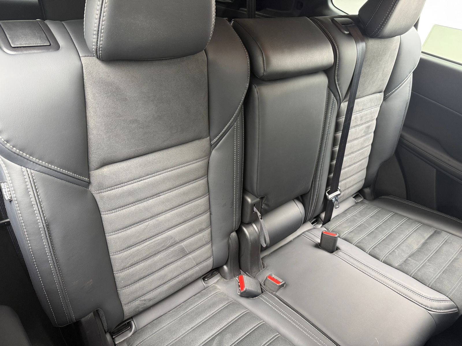 Thumbnail: 2024 Mitsubishi Outlander - 5