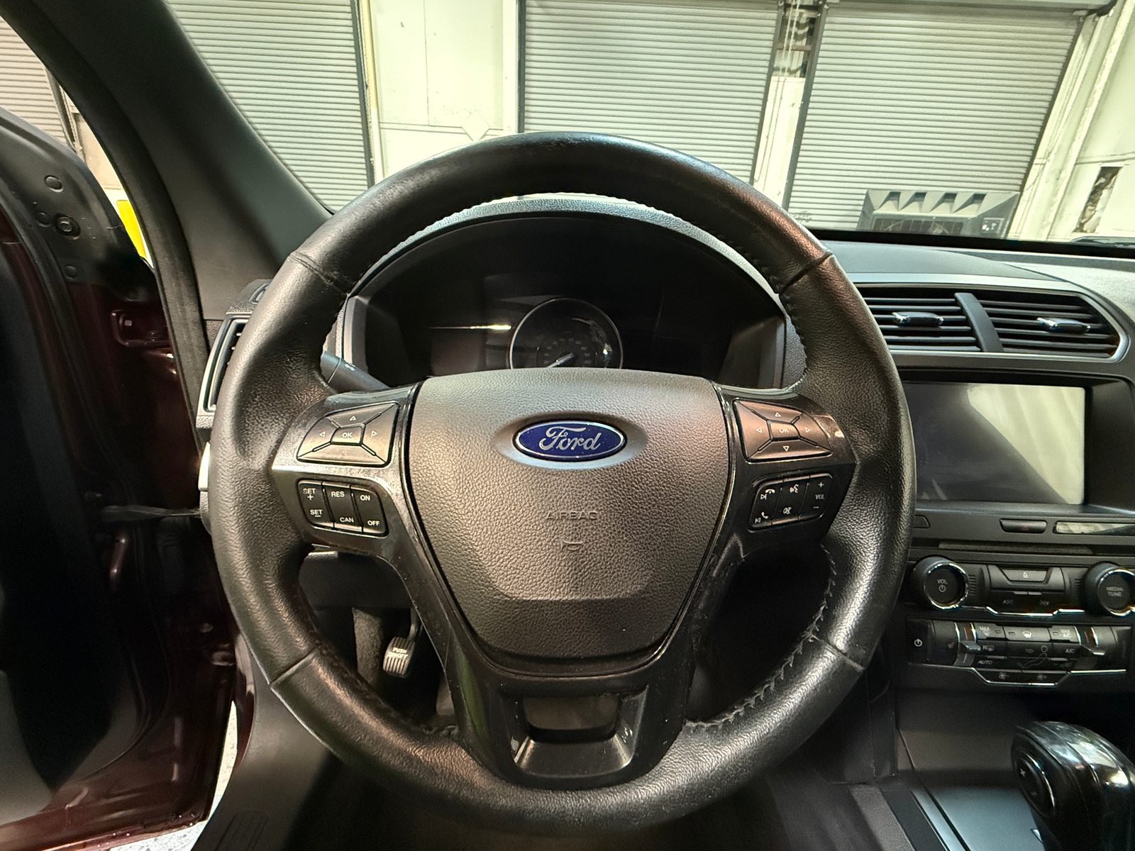 Thumbnail: 2018 Ford Explorer - 4