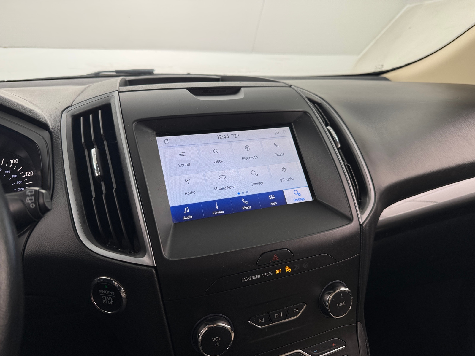 Thumbnail: 2020 Ford Edge - 4