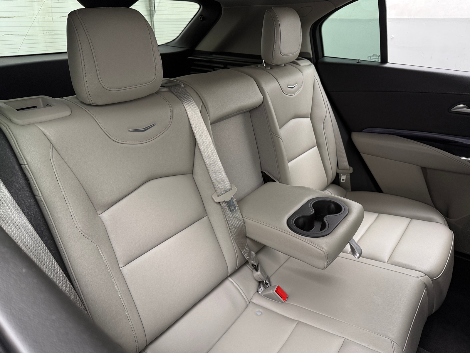 Thumbnail: 2023 Cadillac XT4 - 5