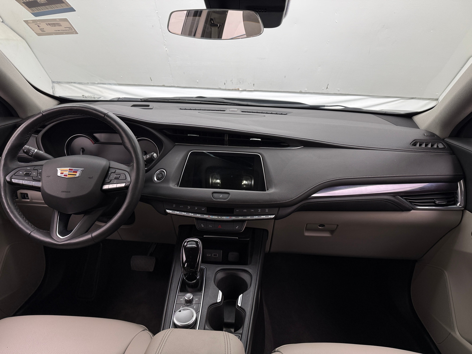 Thumbnail: 2023 Cadillac XT4 - 2