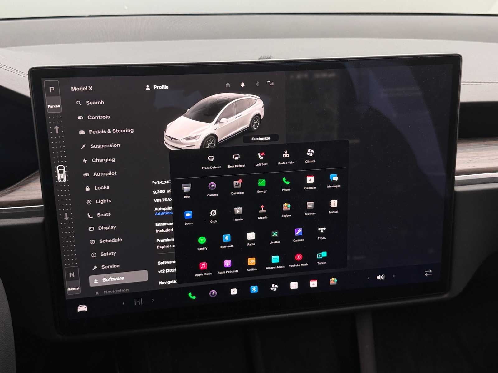 Thumbnail: 2023 Tesla Model X - 3