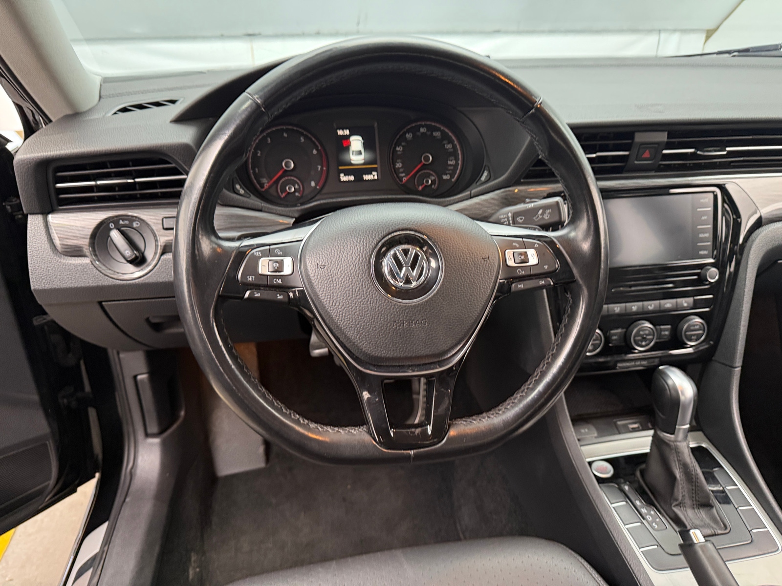 Thumbnail: 2020 Volkswagen Passat - 4