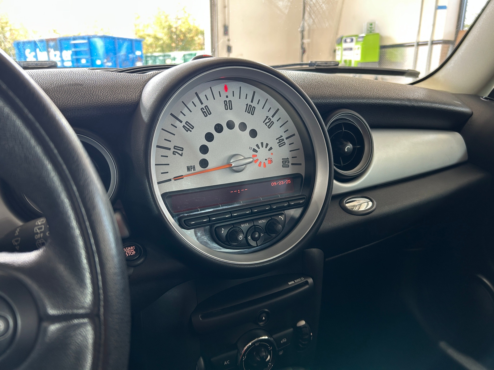 Thumbnail: 2013 MINI Cooper Hardtop - 3