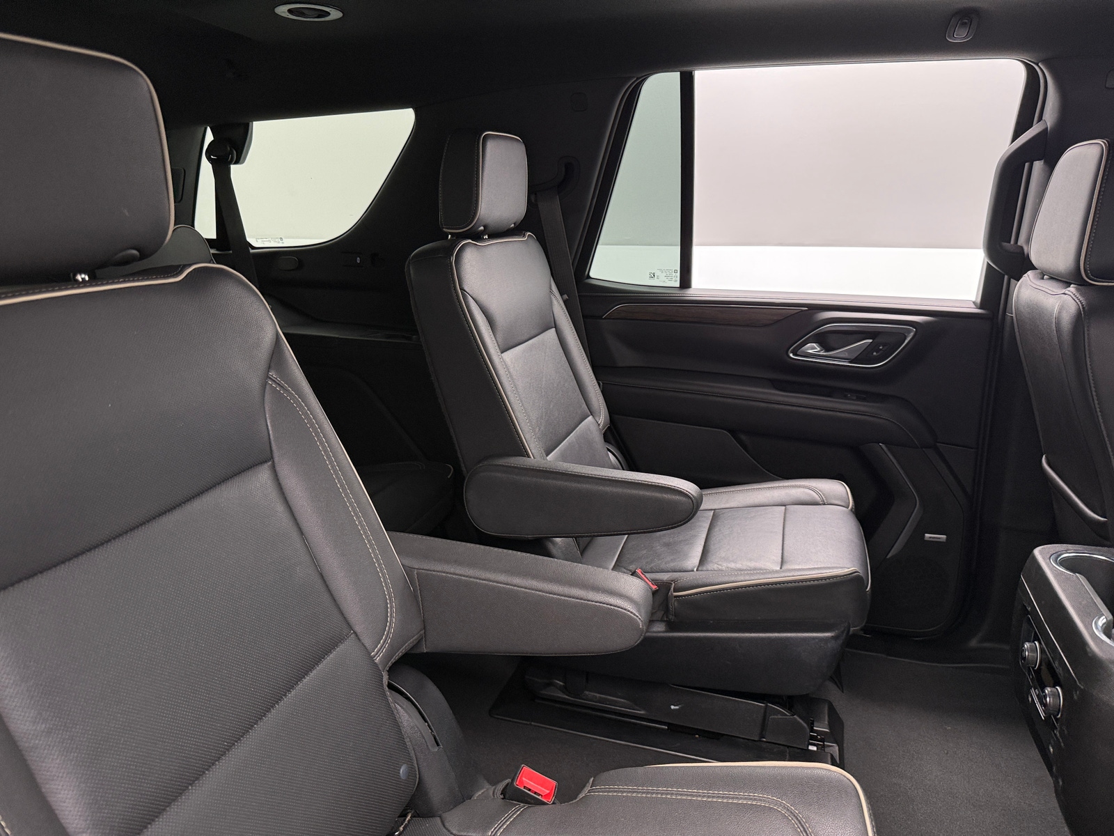 Thumbnail: 2023 Chevrolet Tahoe - 5