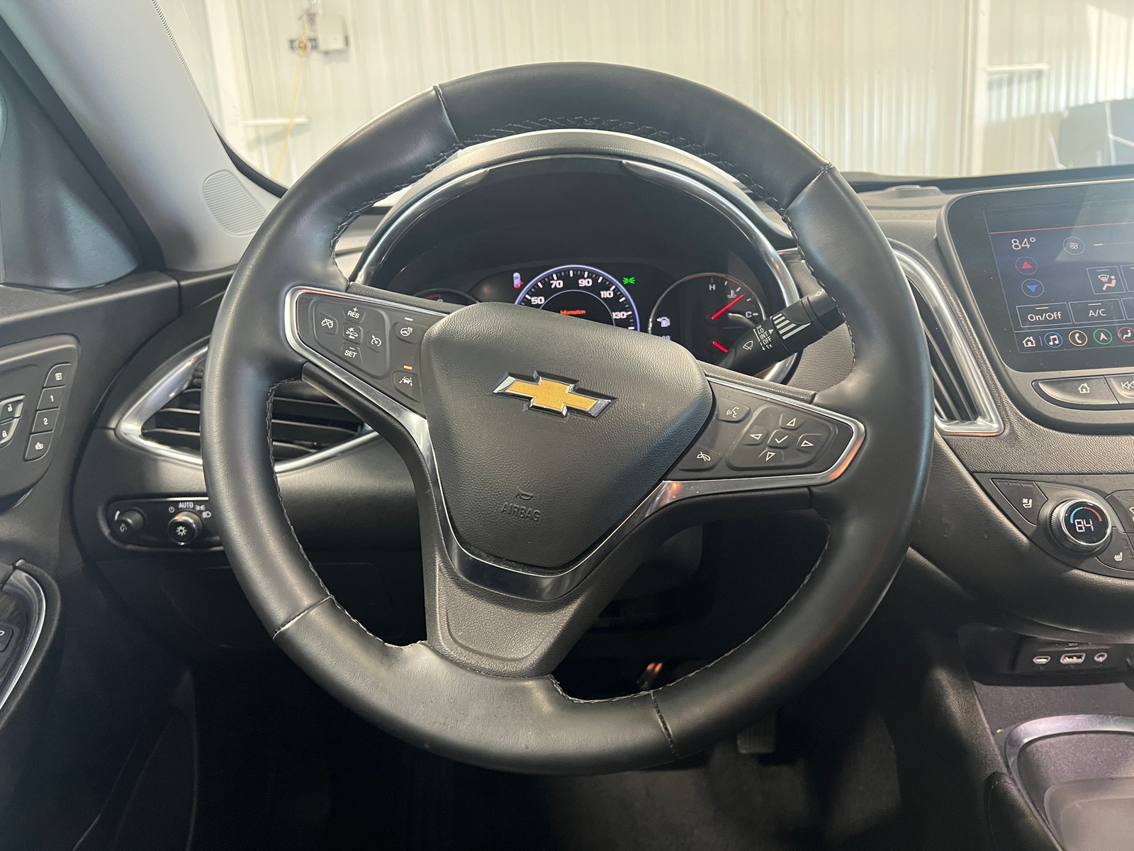 Thumbnail: 2024 Chevrolet Malibu - 4