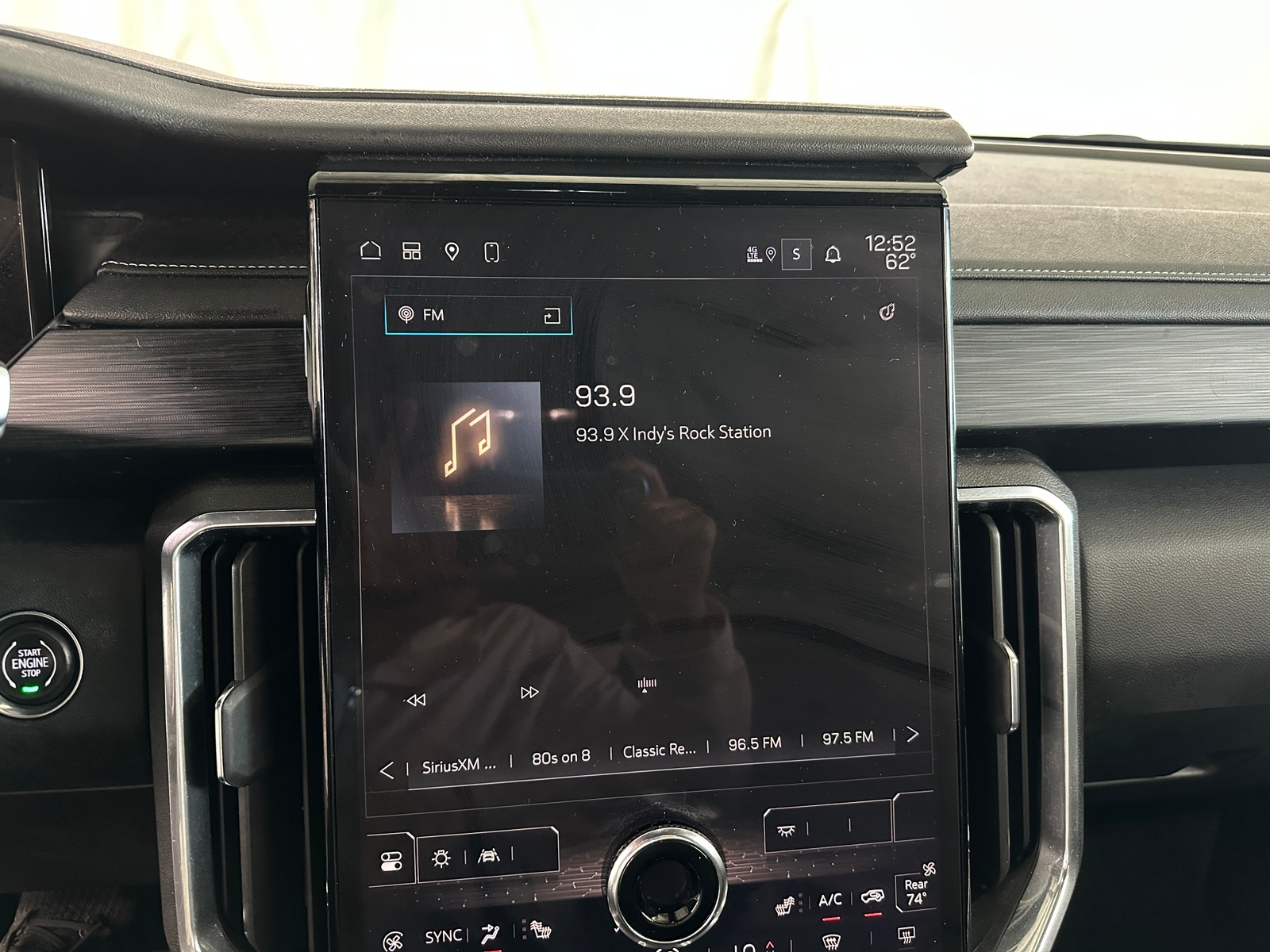 Thumbnail: 2025 GMC Acadia - 4