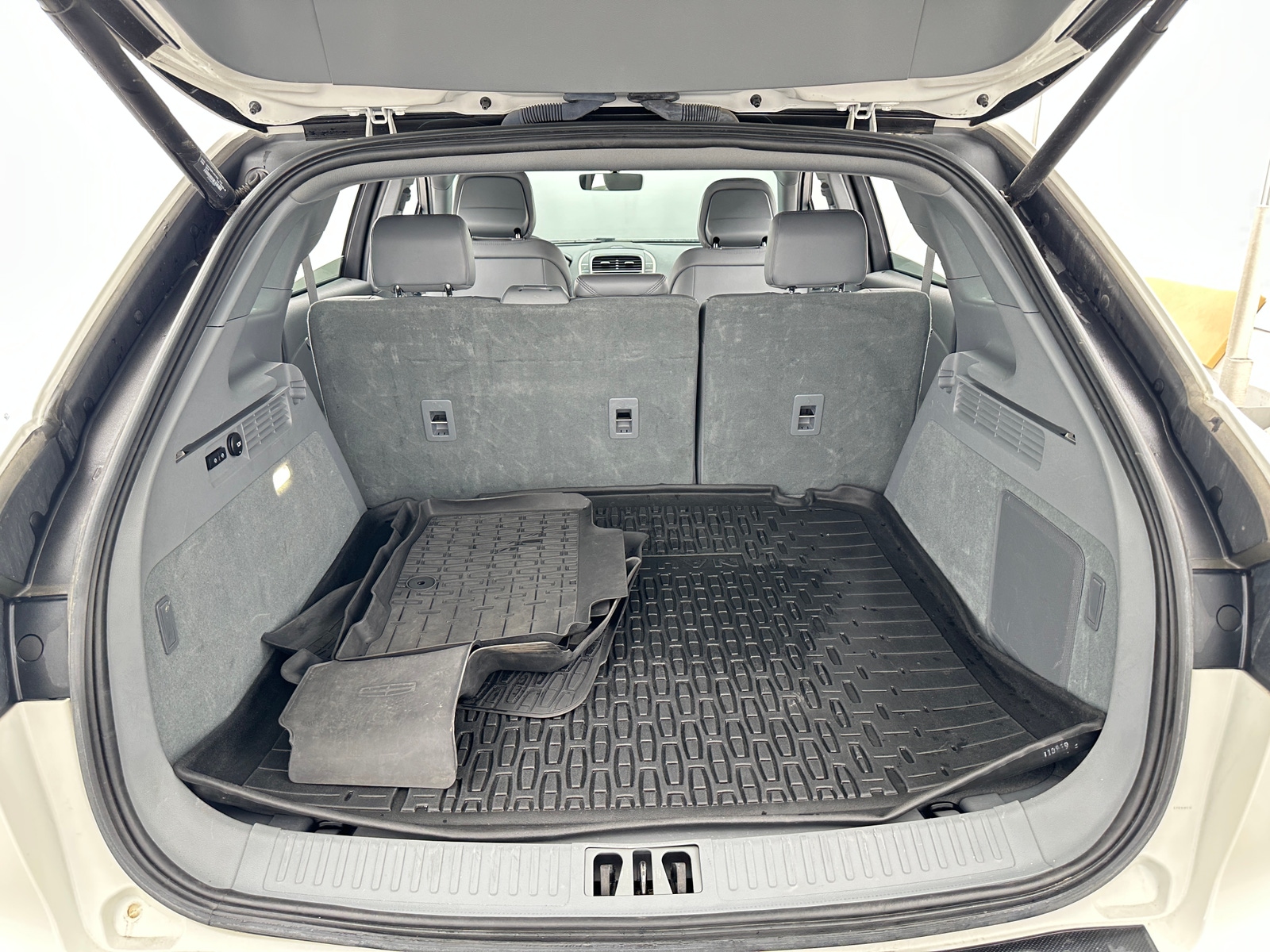 Thumbnail: 2020 Lincoln Nautilus - 6