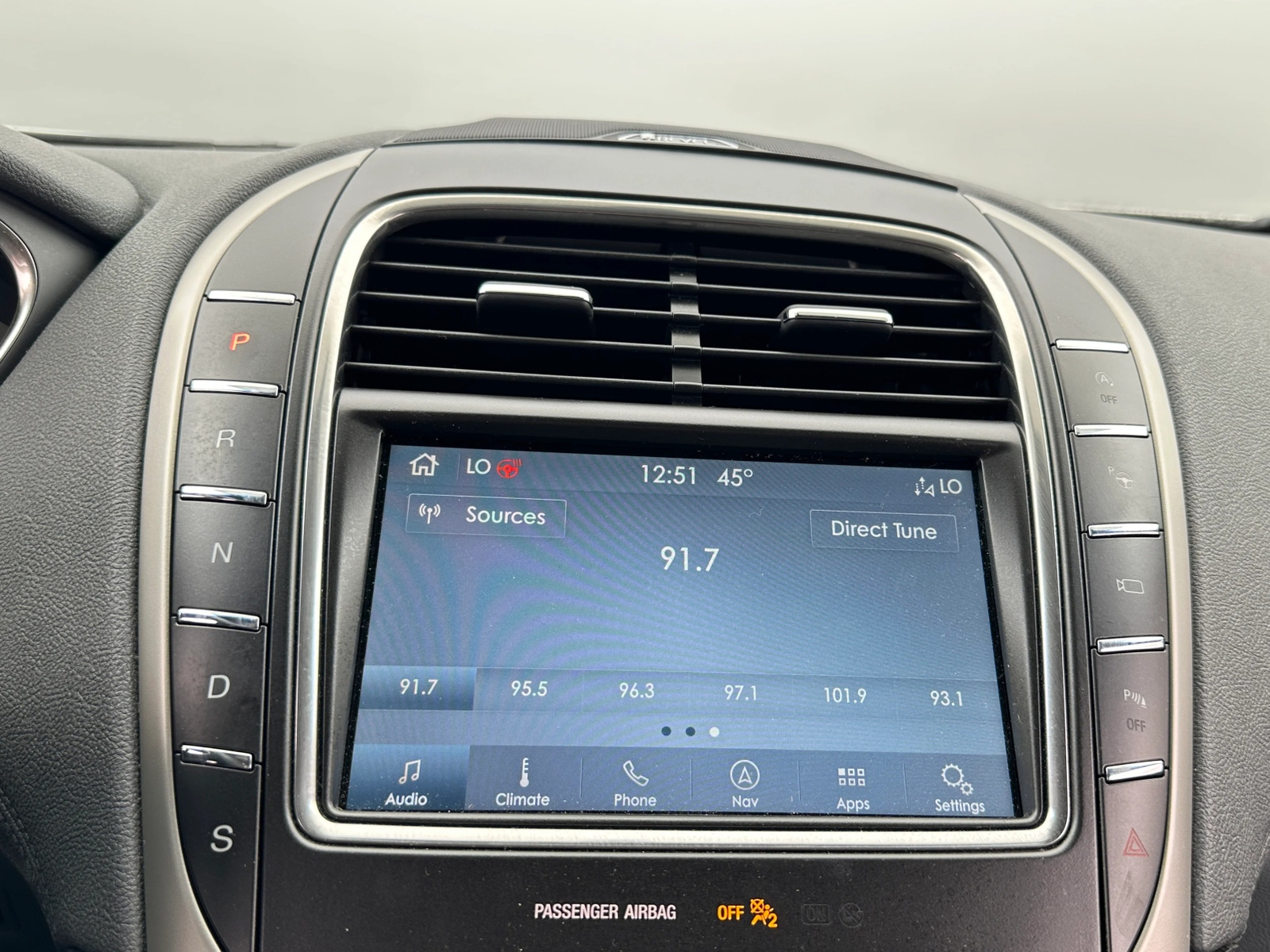 Thumbnail: 2020 Lincoln Nautilus - 3