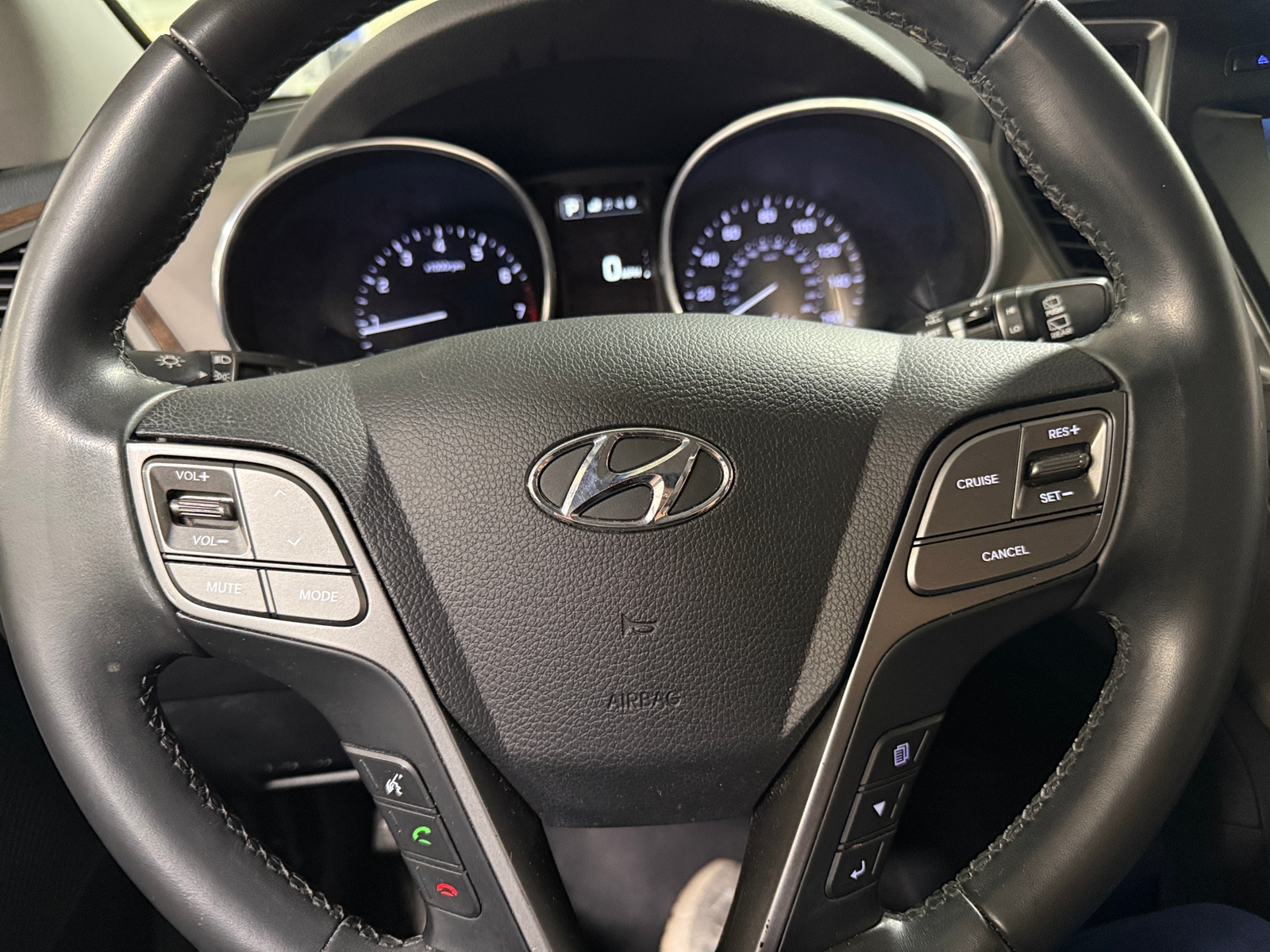 Thumbnail: 2018 Hyundai Santa Fe - 4