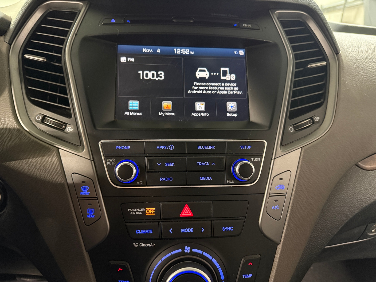 Thumbnail: 2018 Hyundai Santa Fe - 3