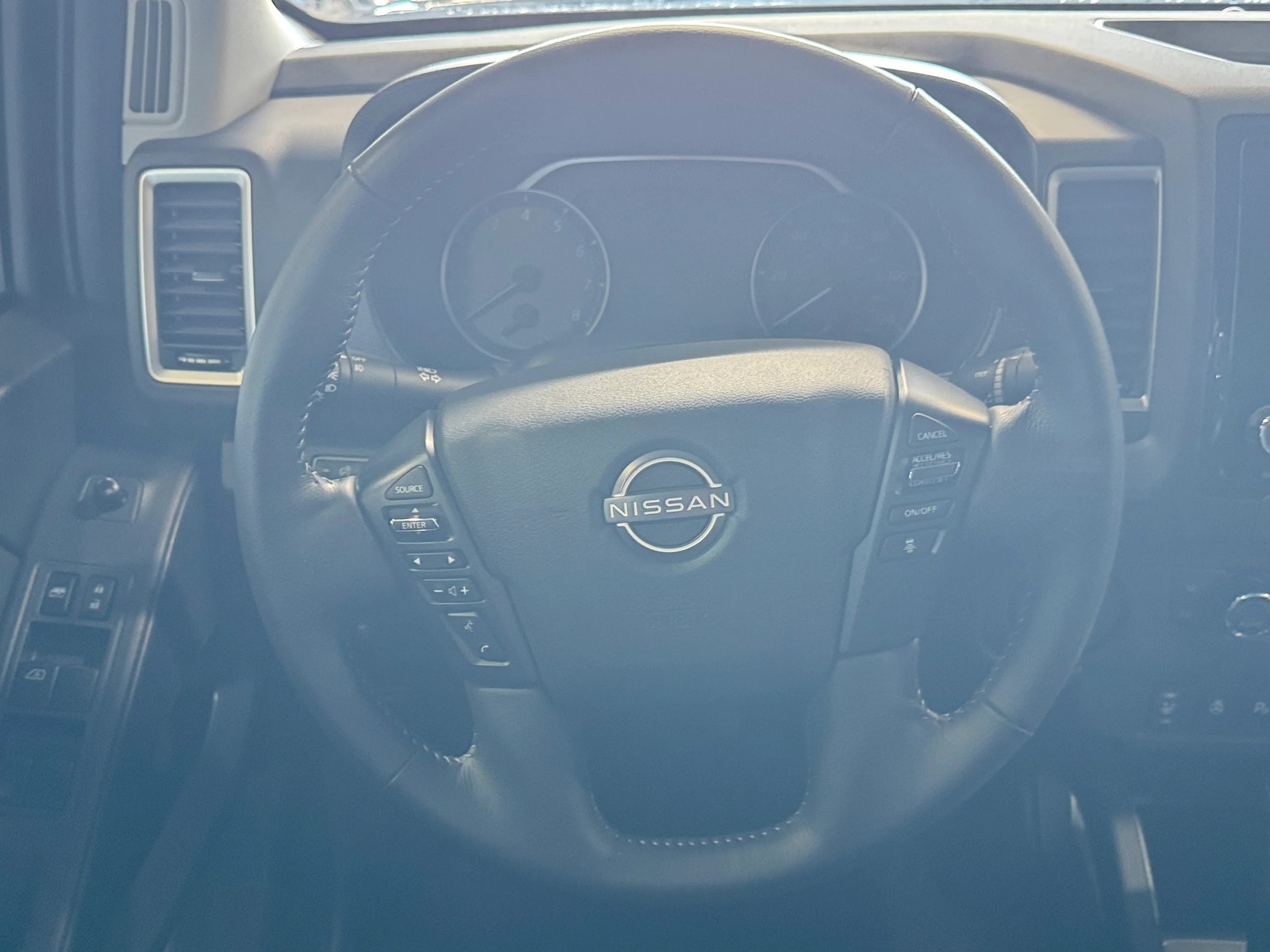 Thumbnail: 2024 Nissan Frontier - 4