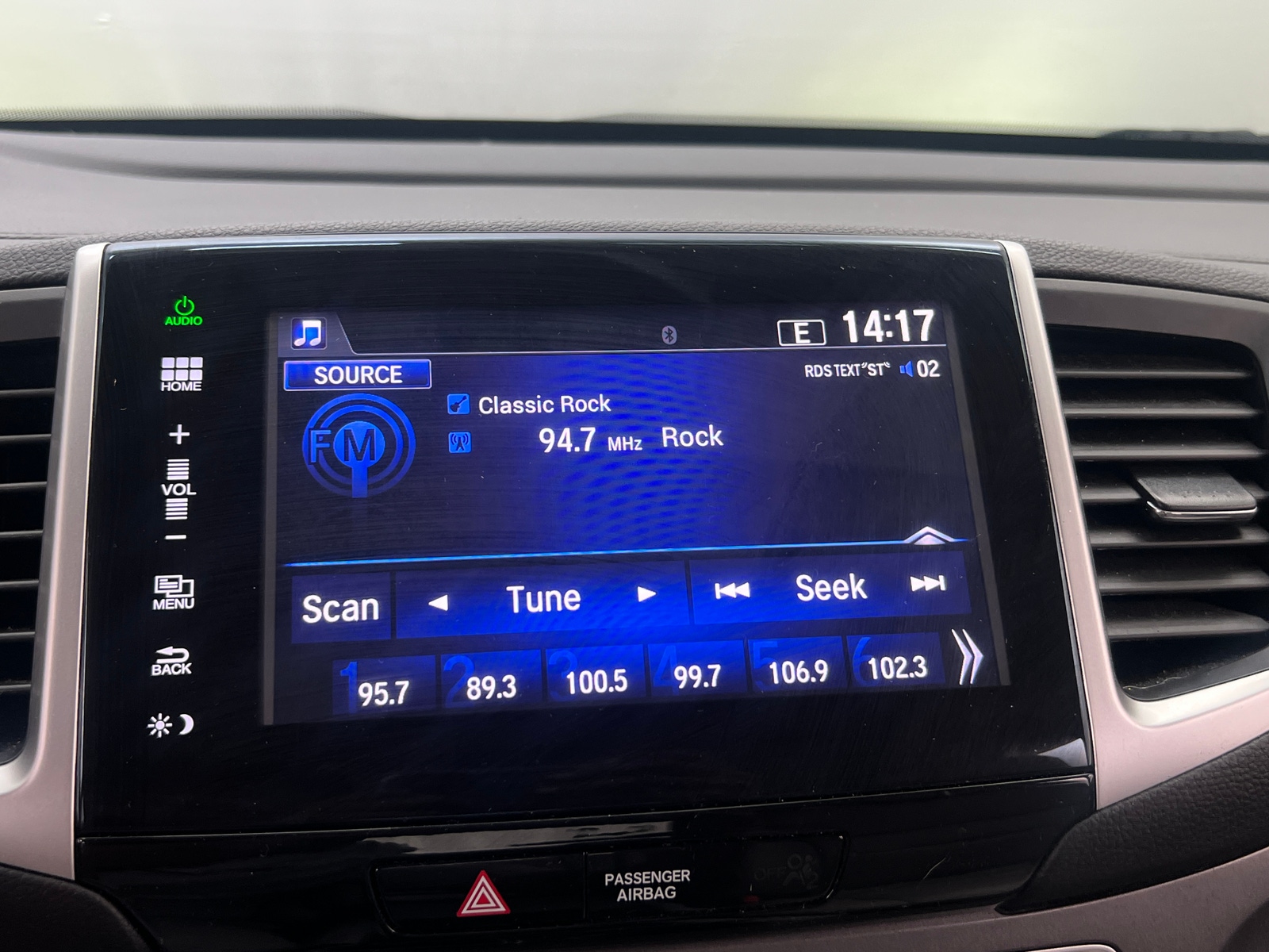 Thumbnail: 2016 Honda Pilot - 3