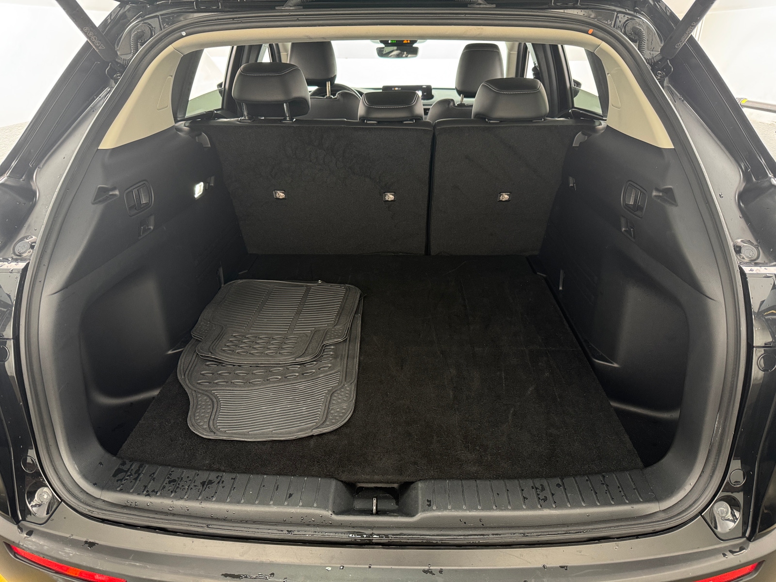 Thumbnail: 2025 Mazda CX-50 - 6