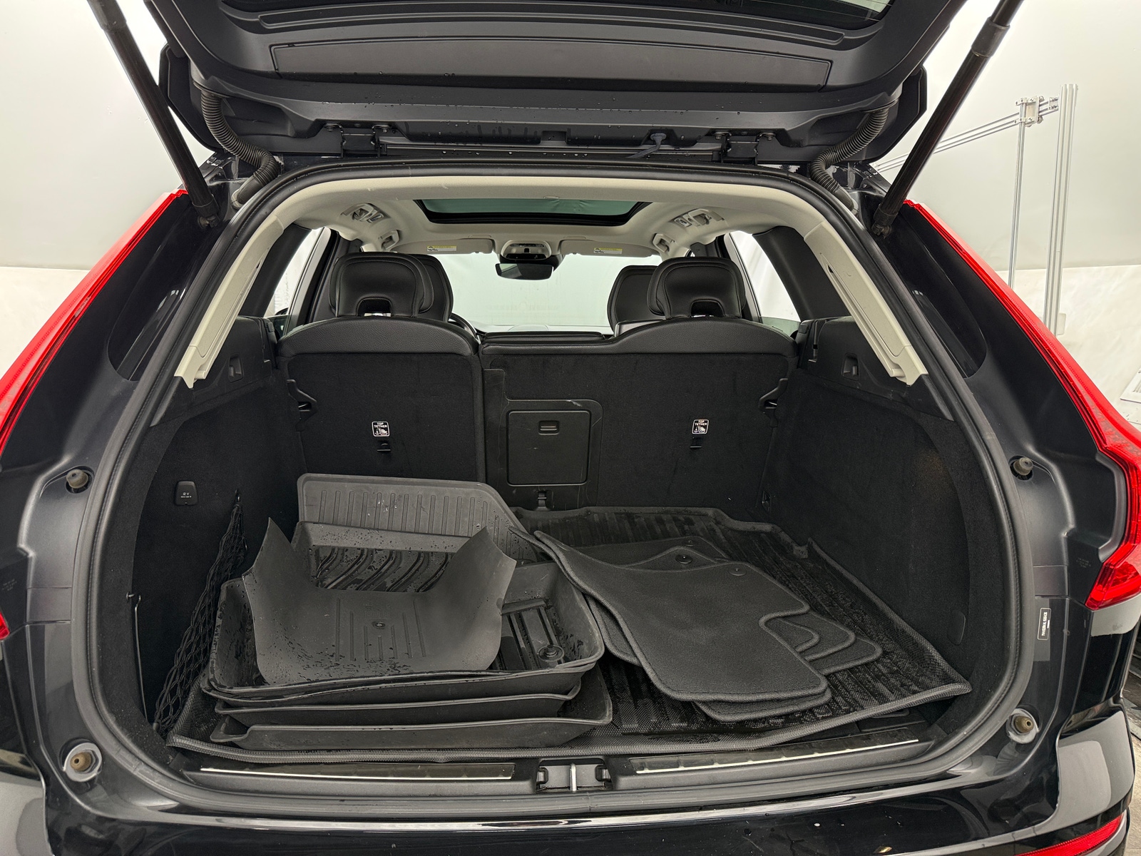 Thumbnail: 2020 Volvo XC60 - 6