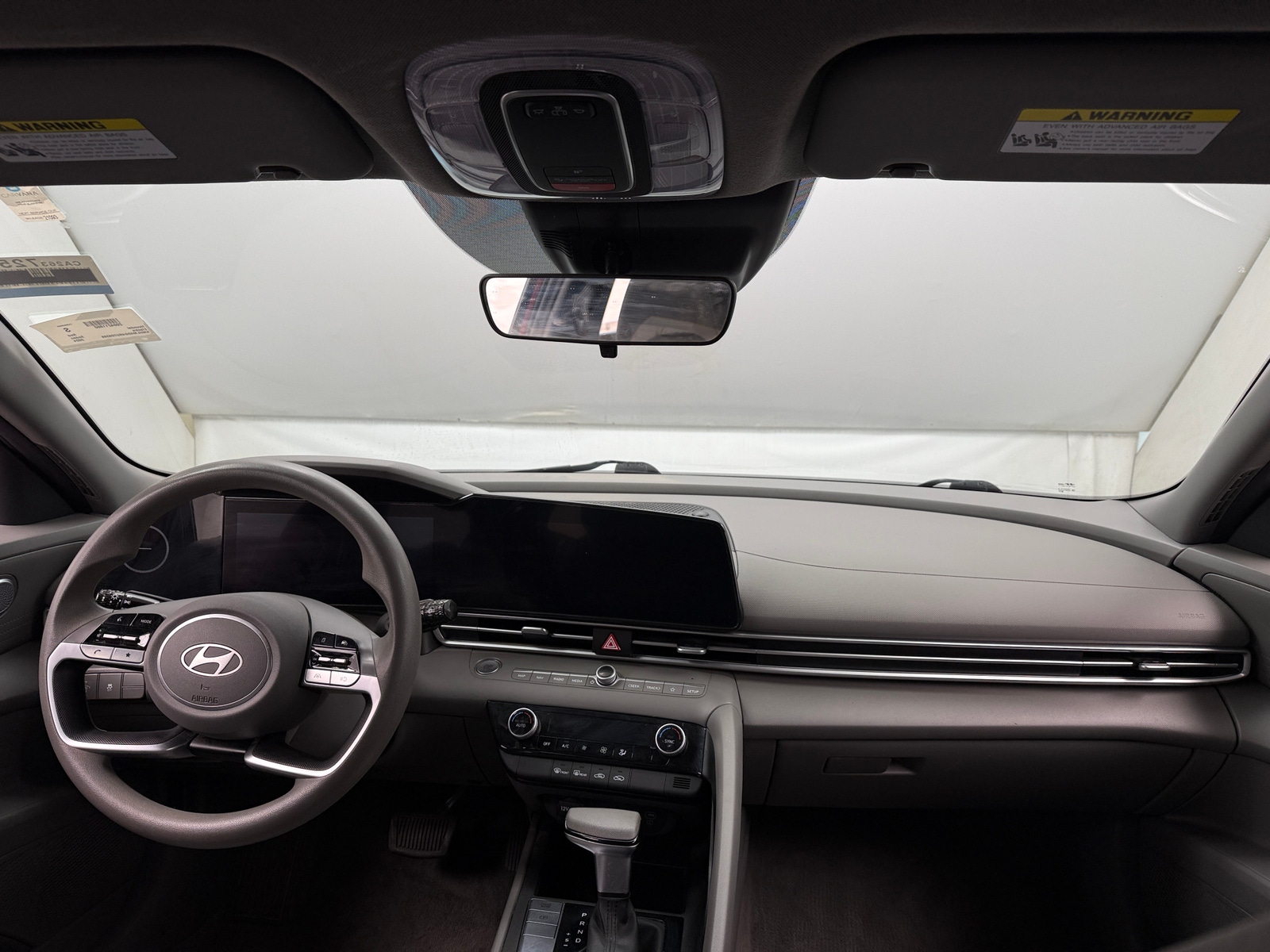 Thumbnail: 2024 Hyundai Elantra - 3