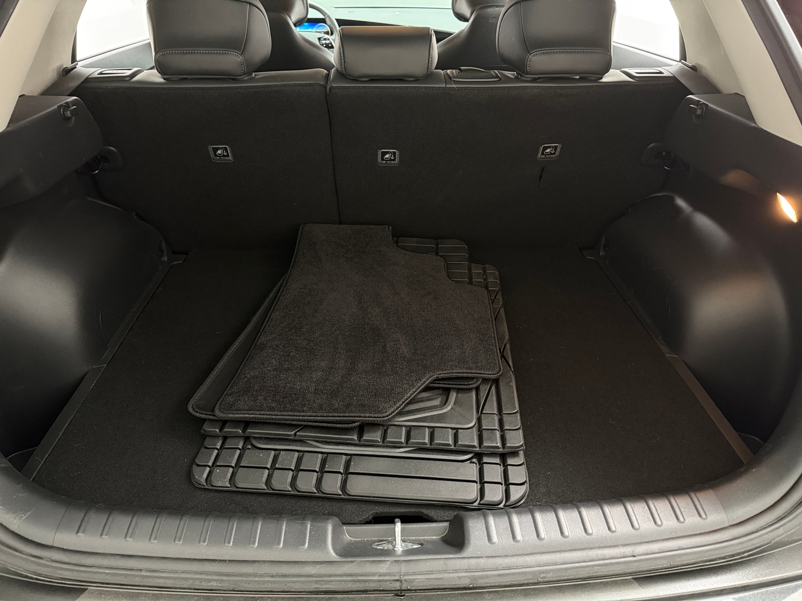 Thumbnail: 2023 Kia Niro - 6