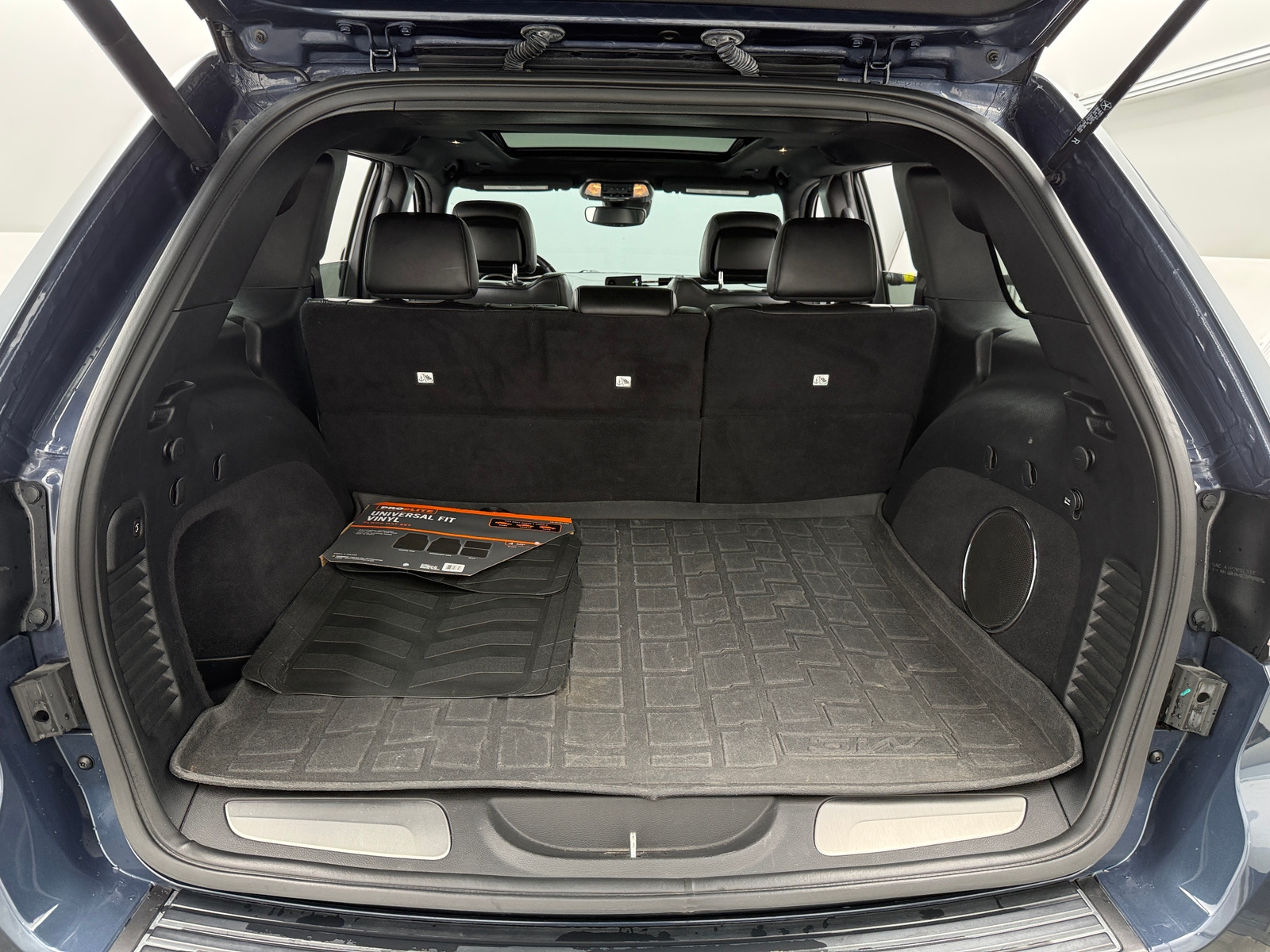 Thumbnail: 2019 Jeep Grand Cherokee - 6